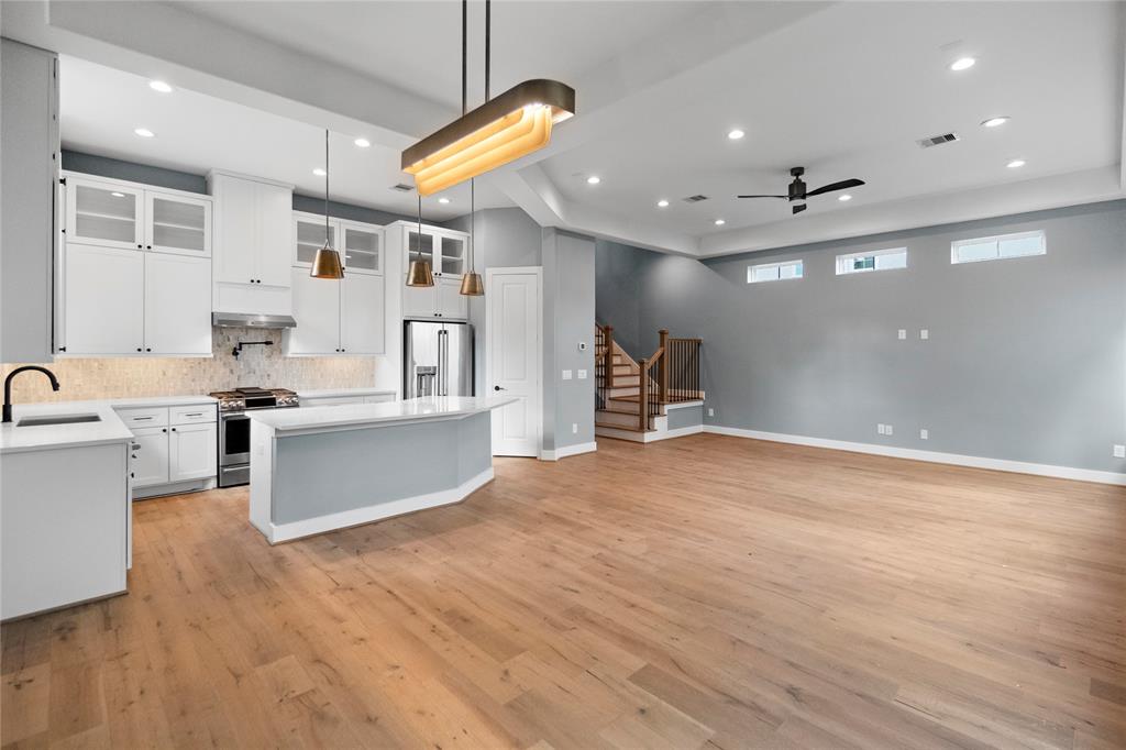 3604 Kensington Gardens Lane