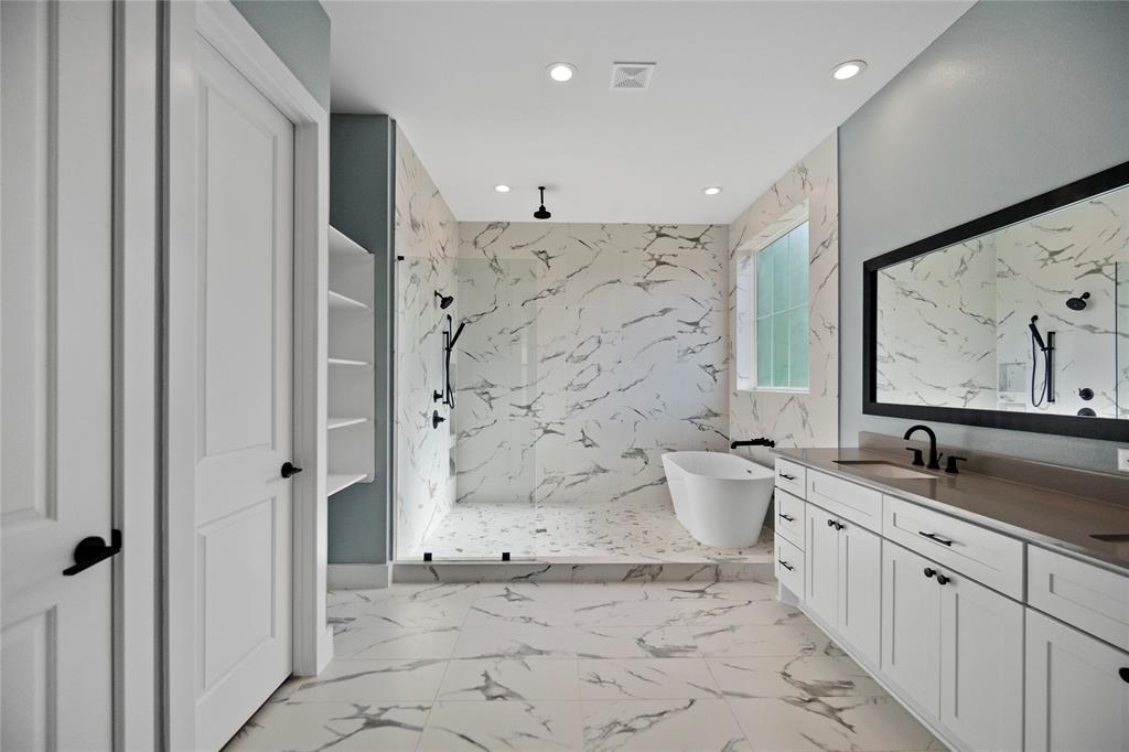 3604 Kensington Gardens Lane