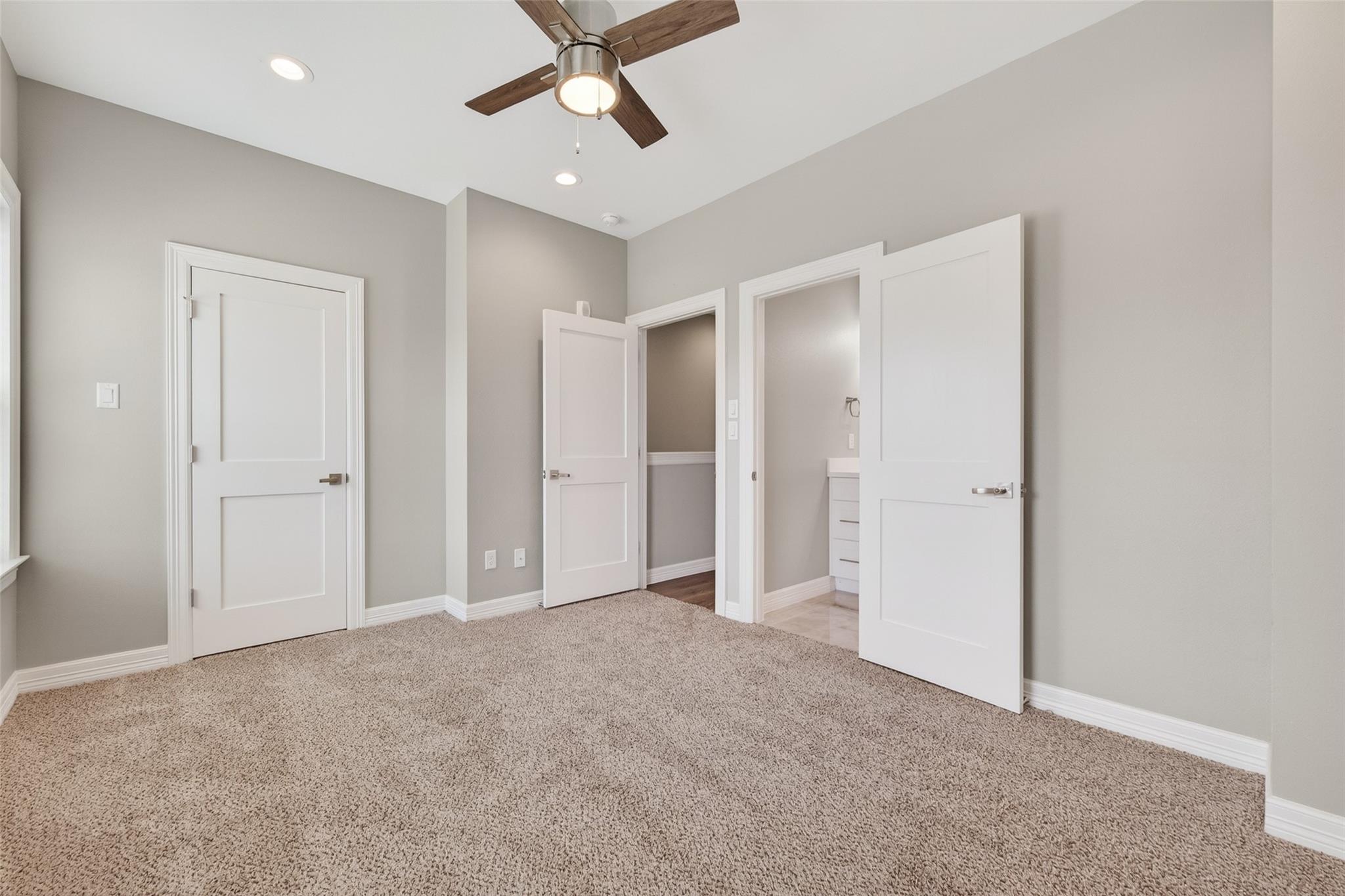 5262 Ella Boulevard # 104