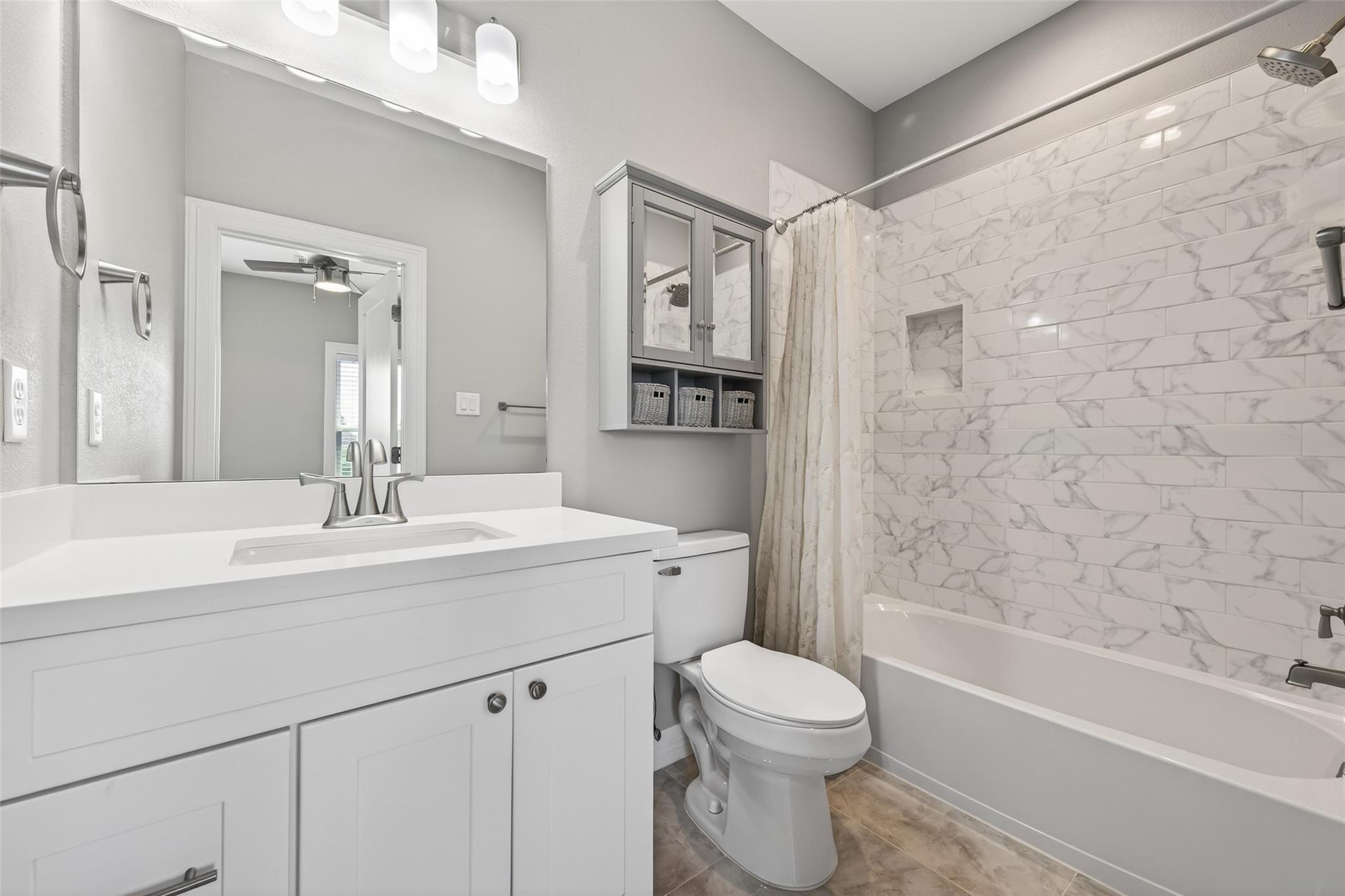 5262 Ella Boulevard # 104