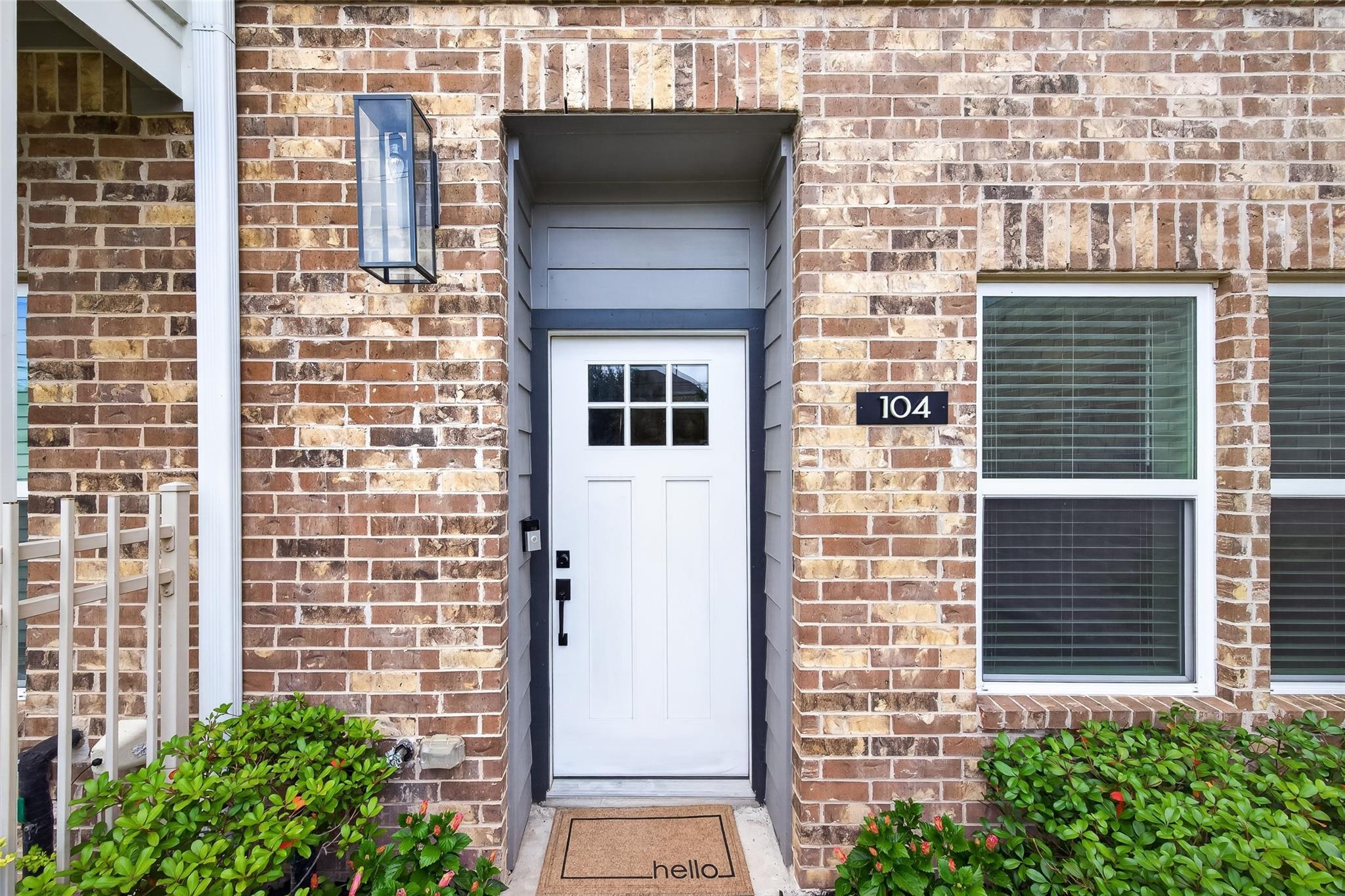 5262 Ella Boulevard # 104