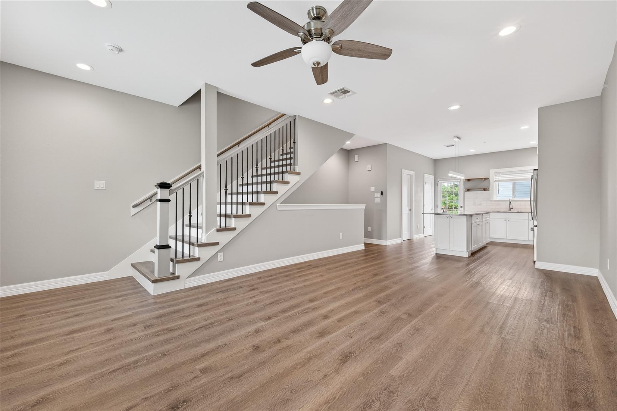 5262 Ella Boulevard # 104