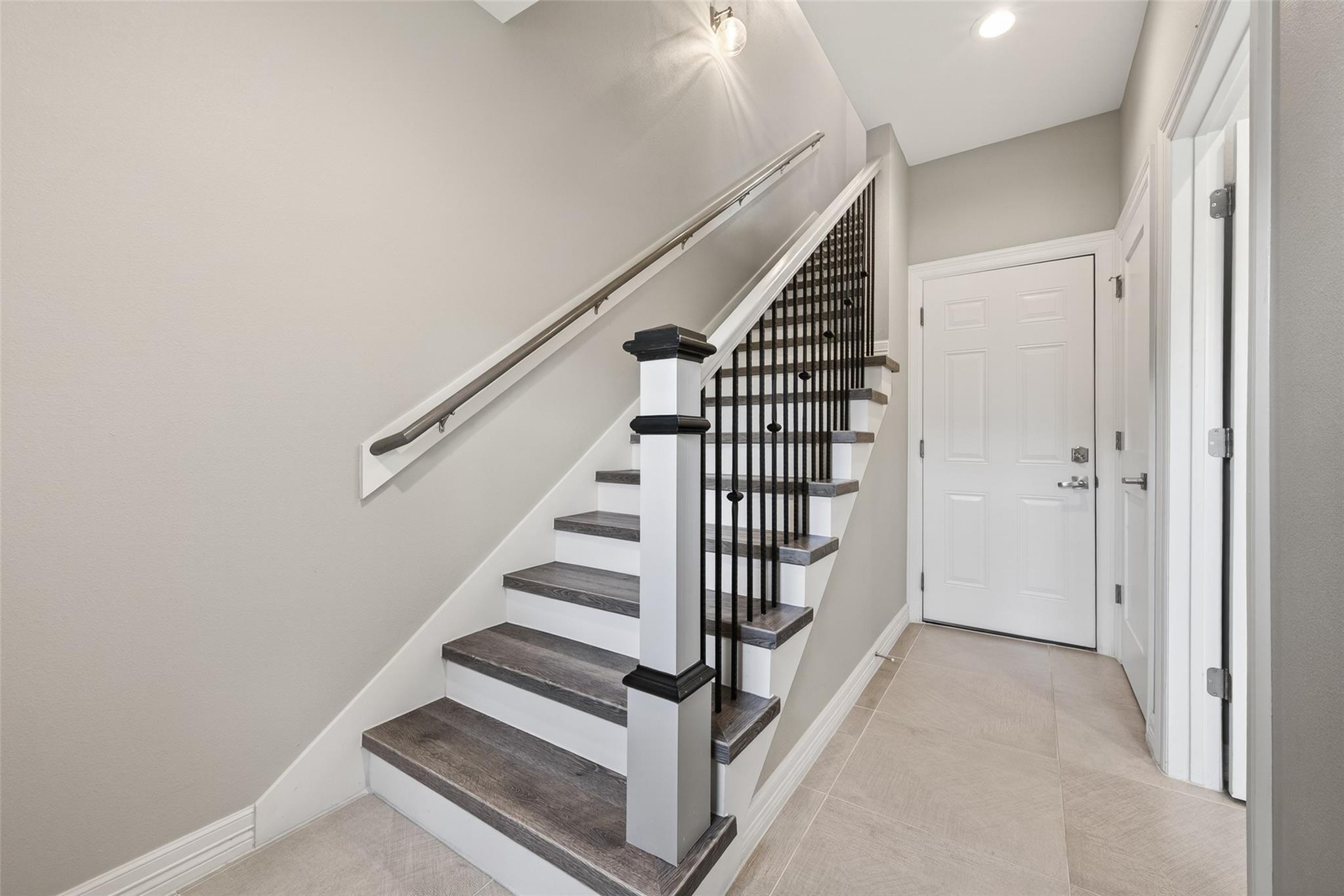 5262 Ella Boulevard # 104