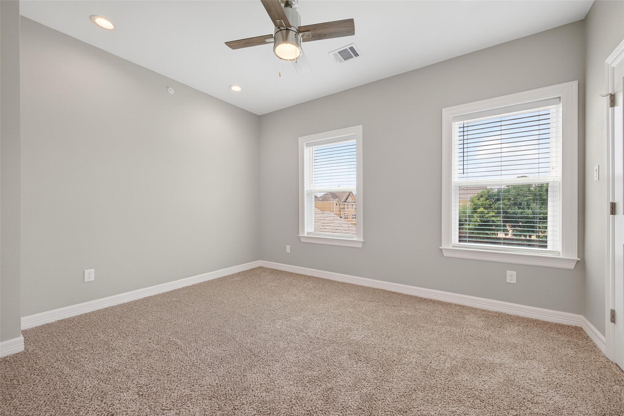 5262 Ella Boulevard # 104
