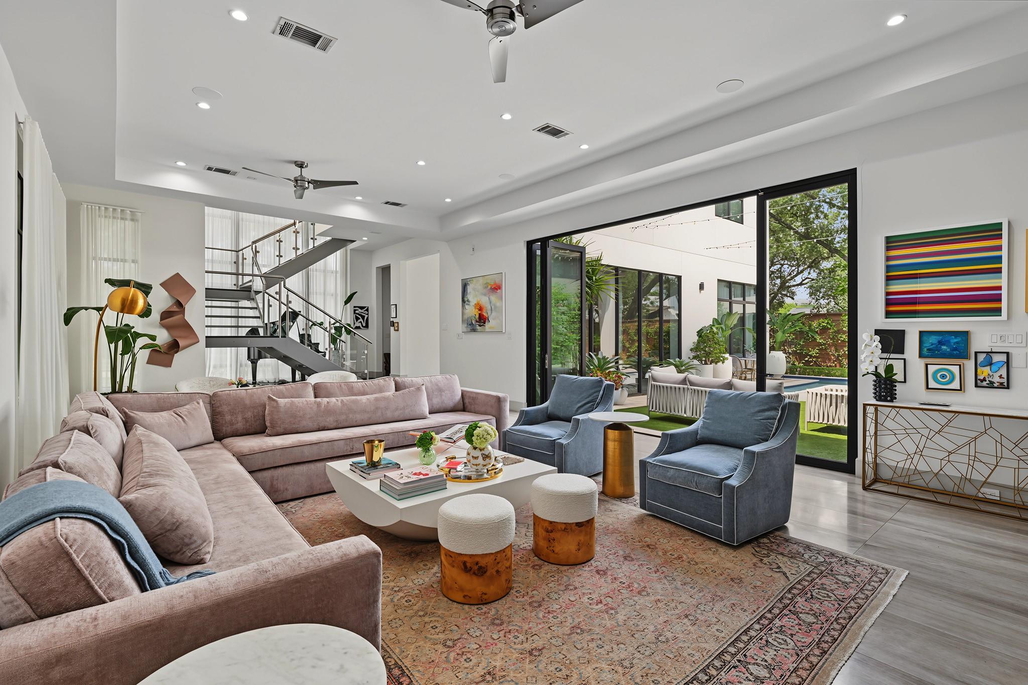 4028 Essex Lane