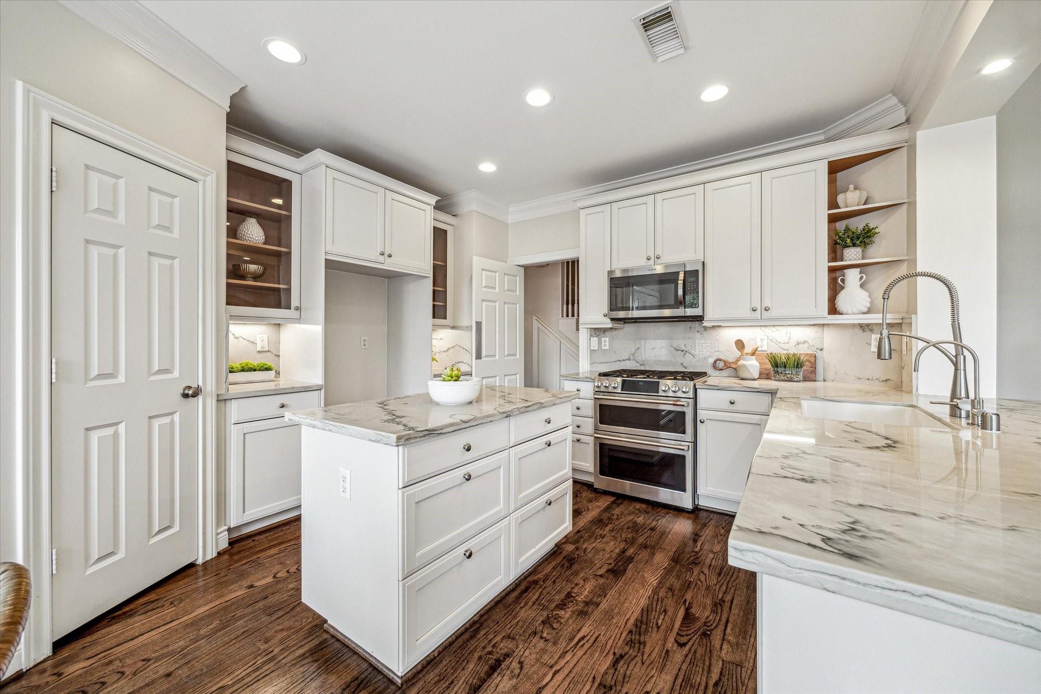 1430 E Hilshire Park Drive