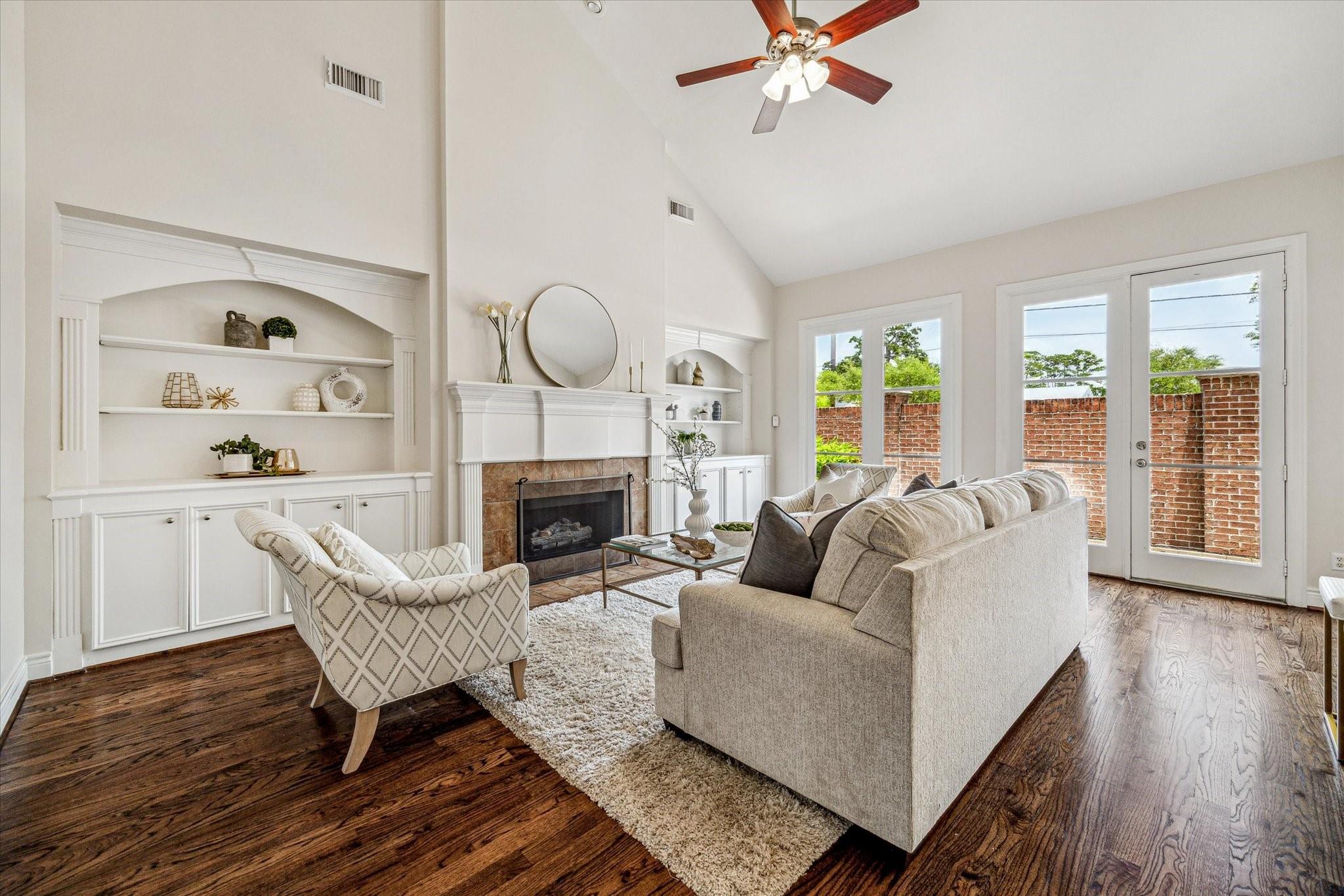 1430 E Hilshire Park Drive