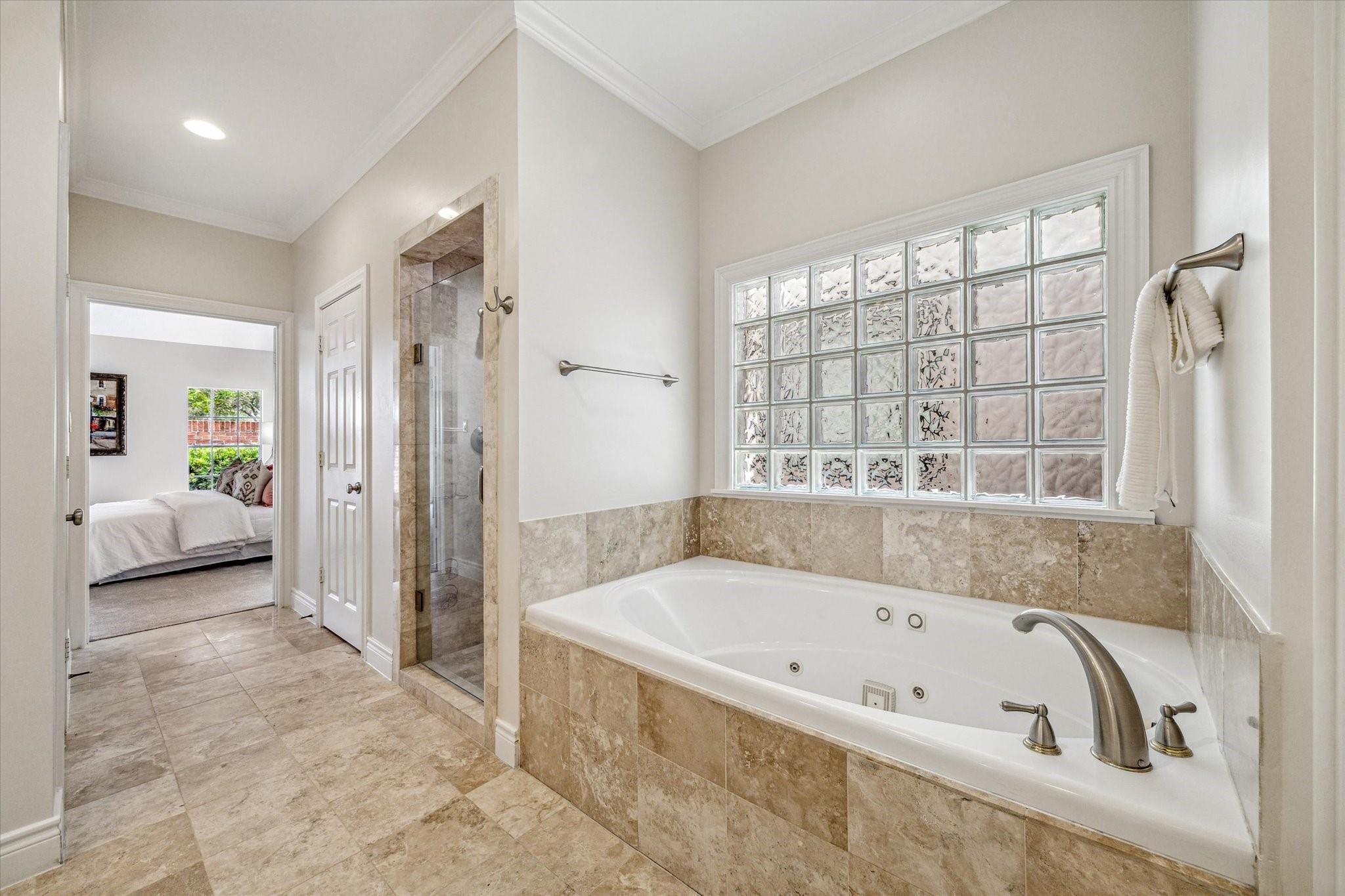 1430 E Hilshire Park Drive