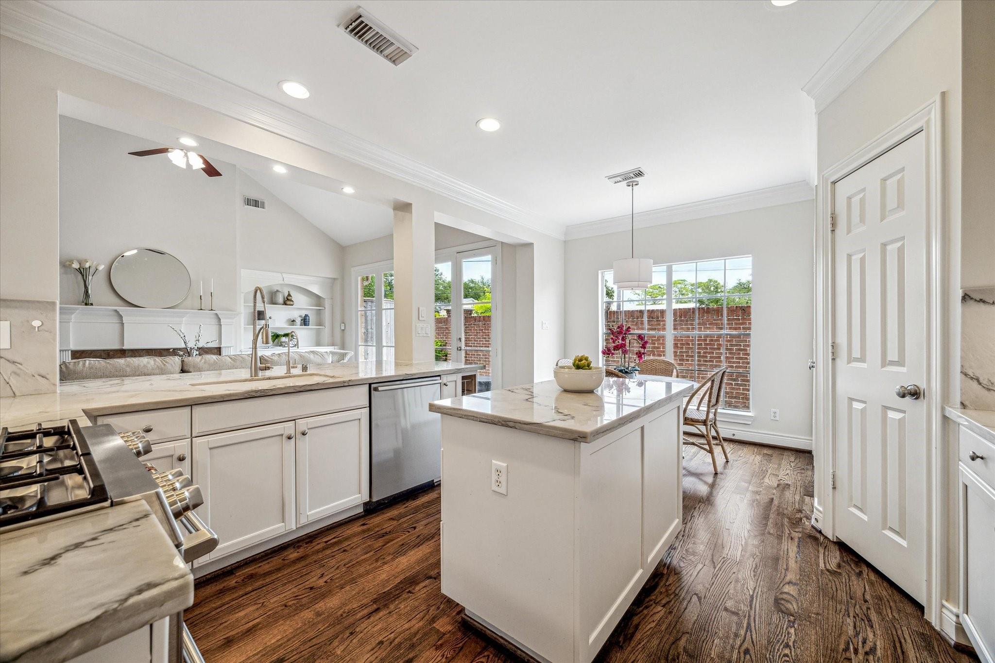 1430 E Hilshire Park Drive