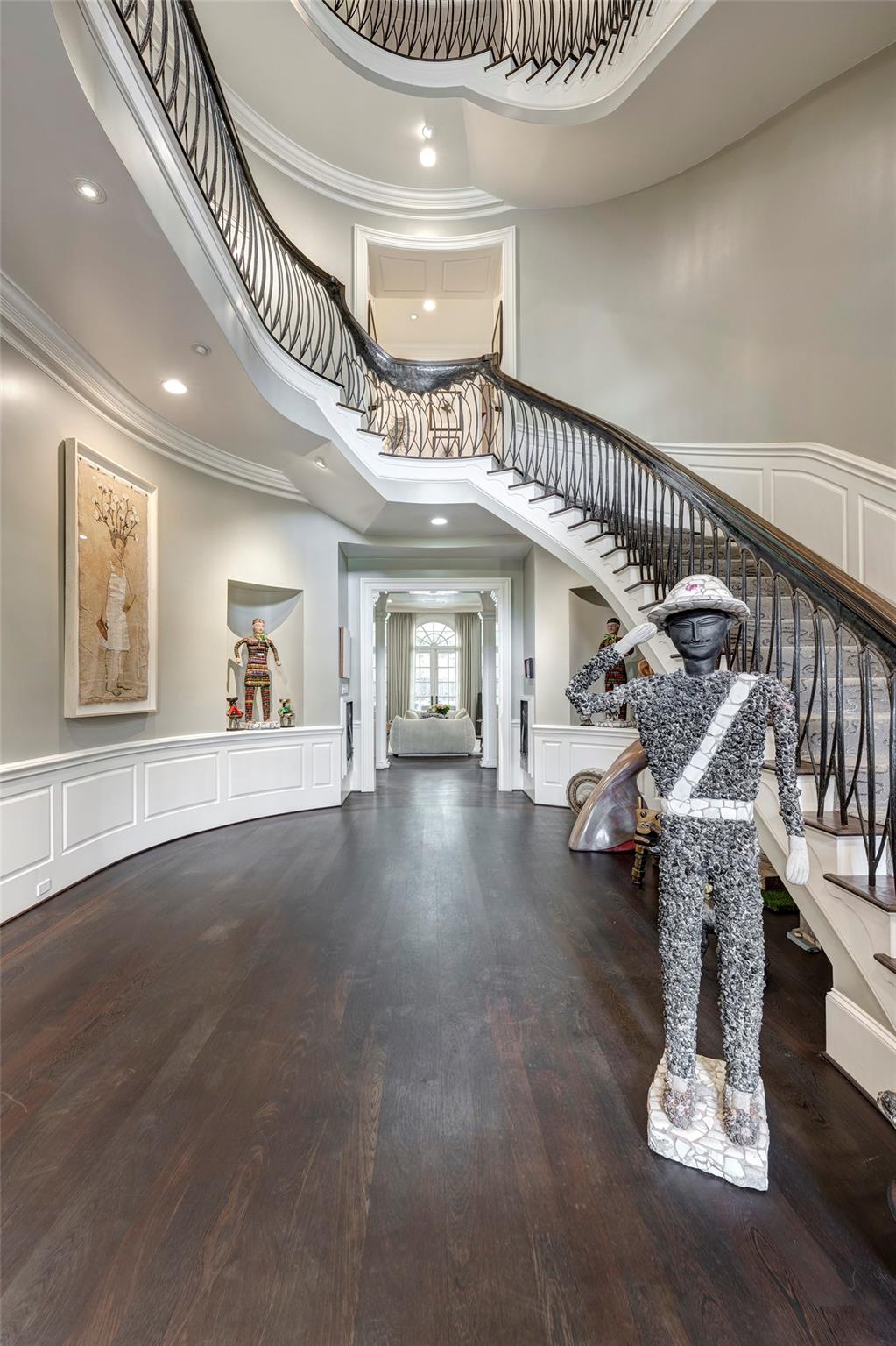 3653 Inverness Drive