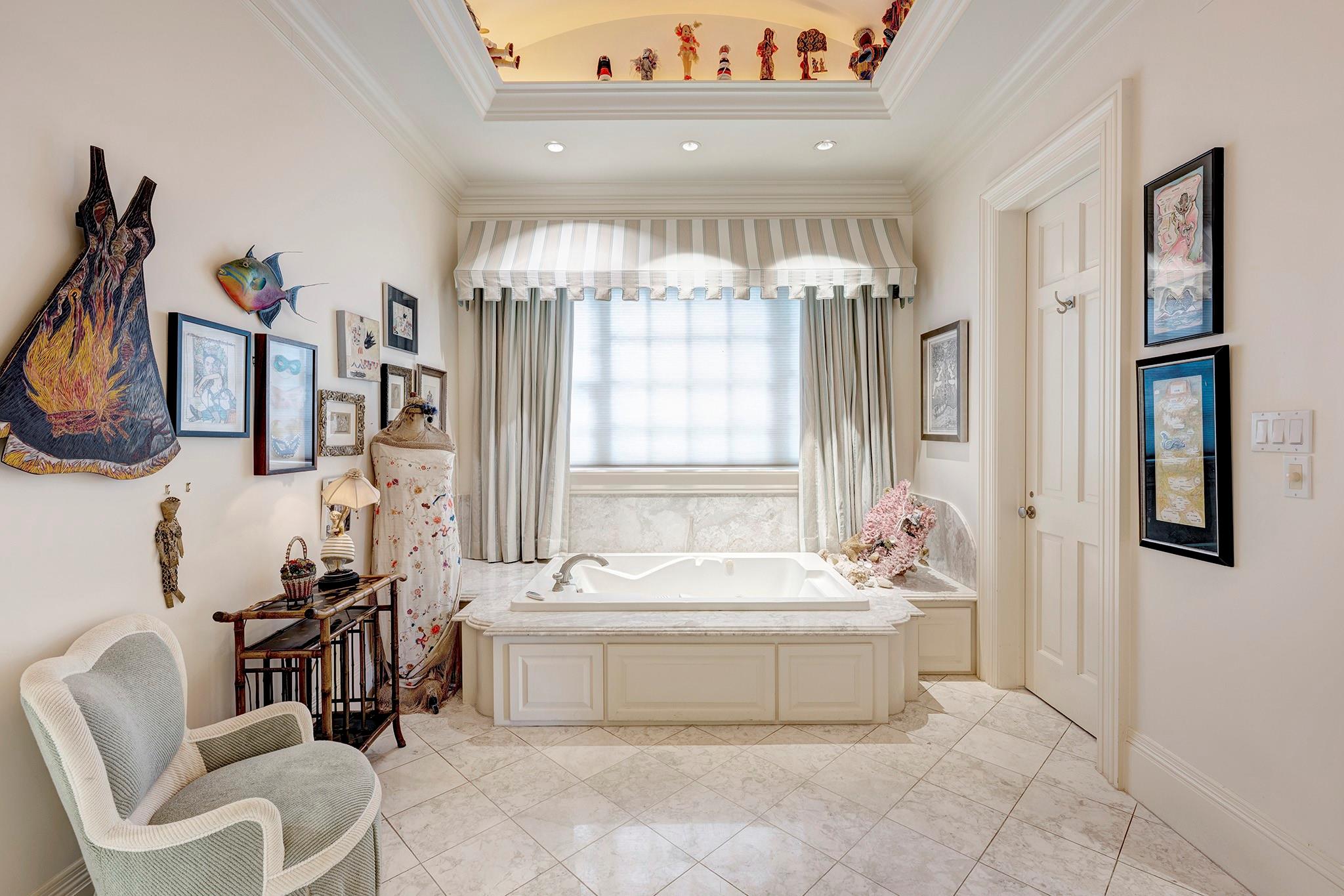 3653 Inverness Drive