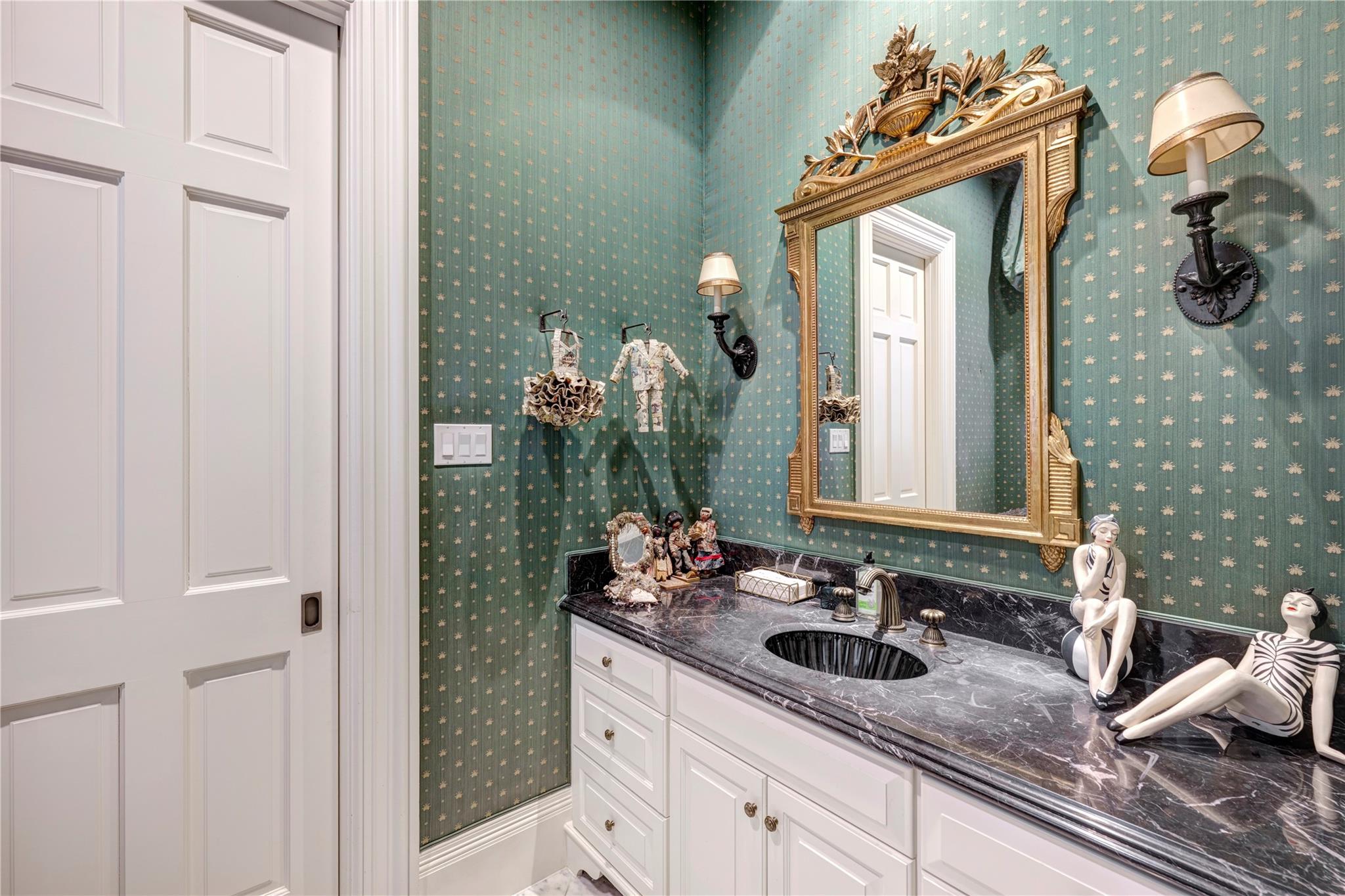 3653 Inverness Drive