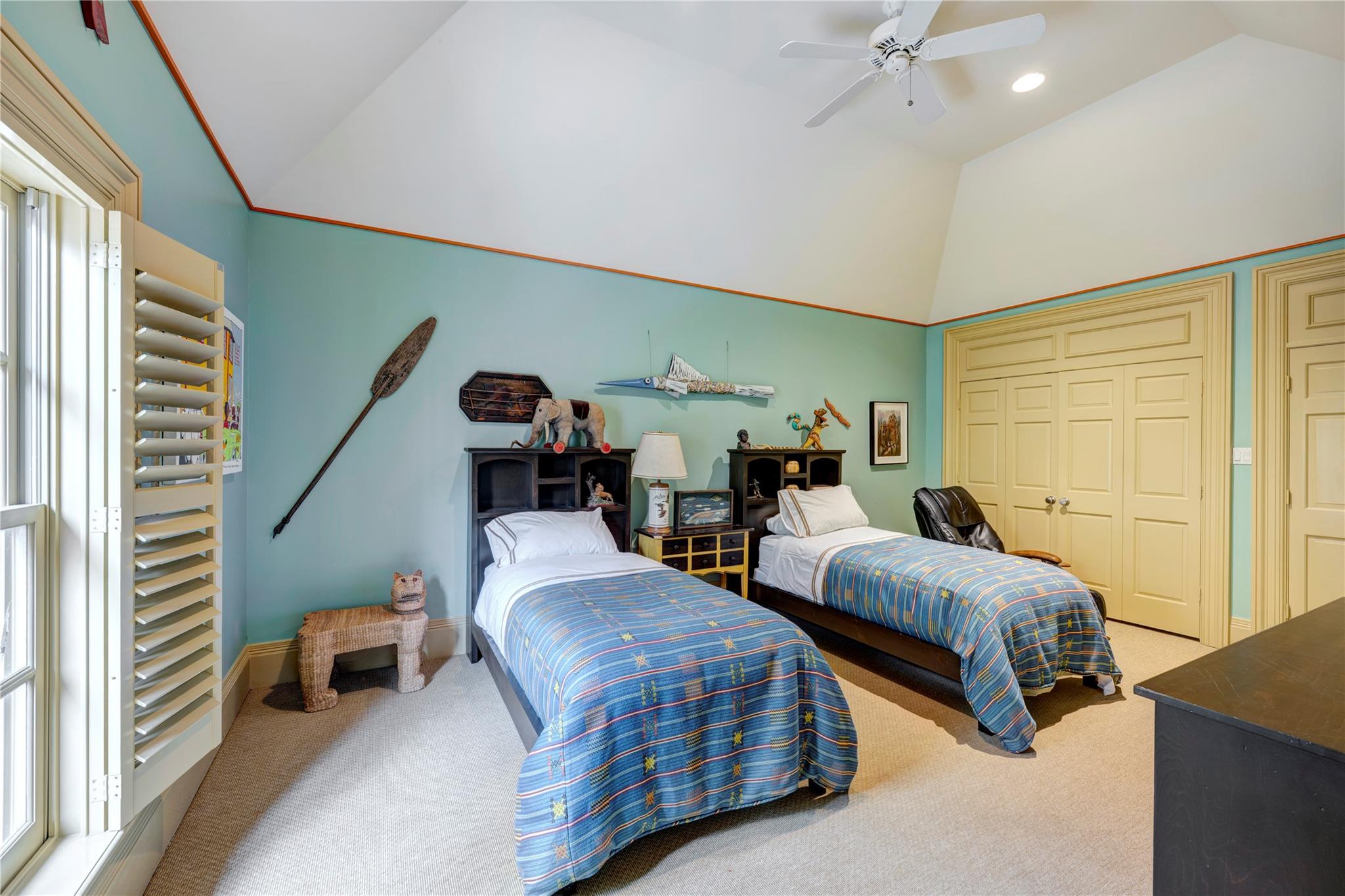 3653 Inverness Drive