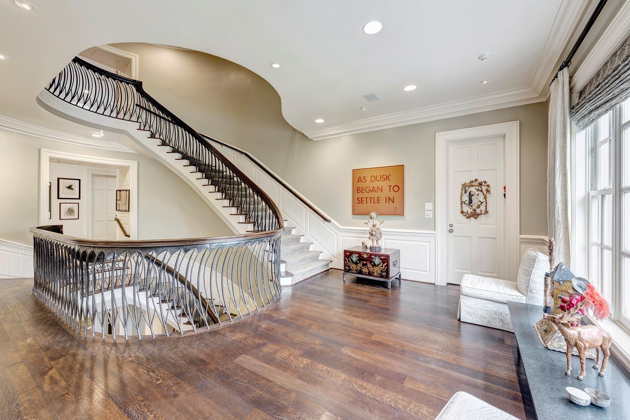 3653 Inverness Drive