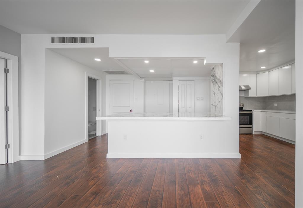 2200 Willowick Road # 5B