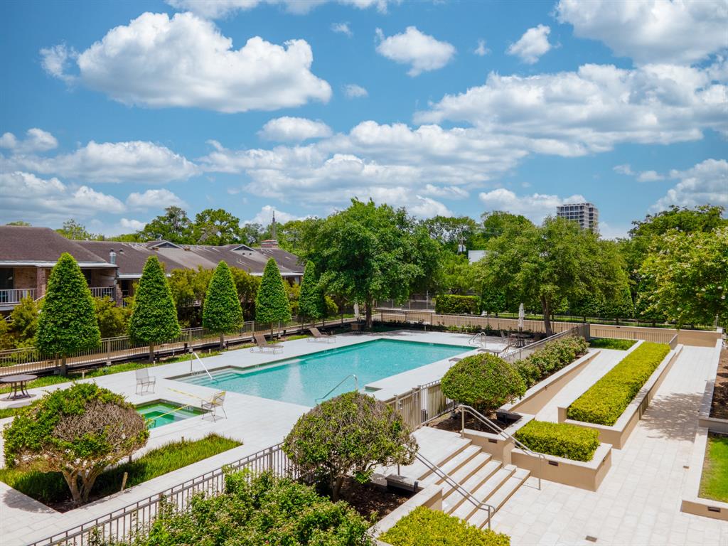 2200 Willowick Road # 5B