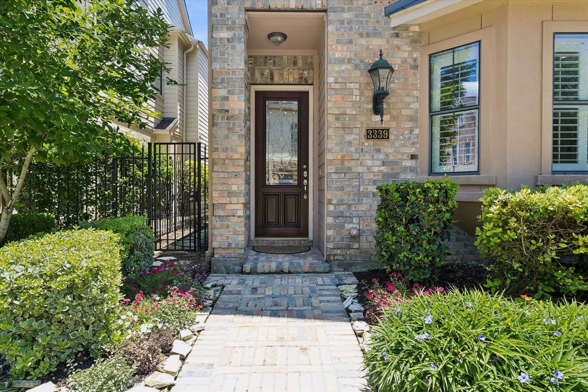 3339 Green Tree Park