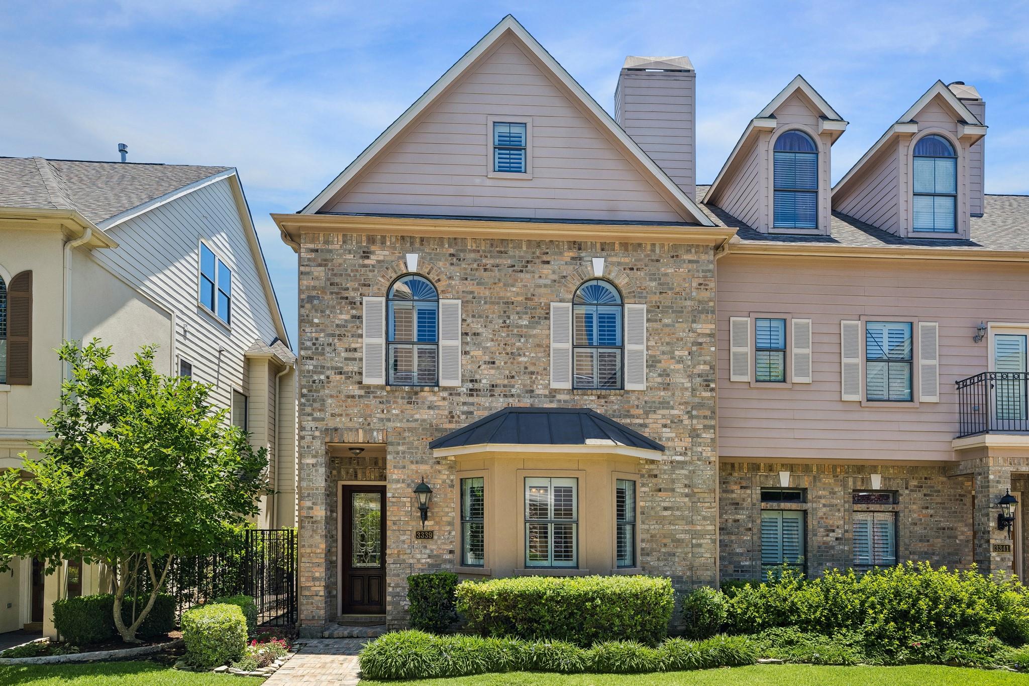 3339 Green Tree Park