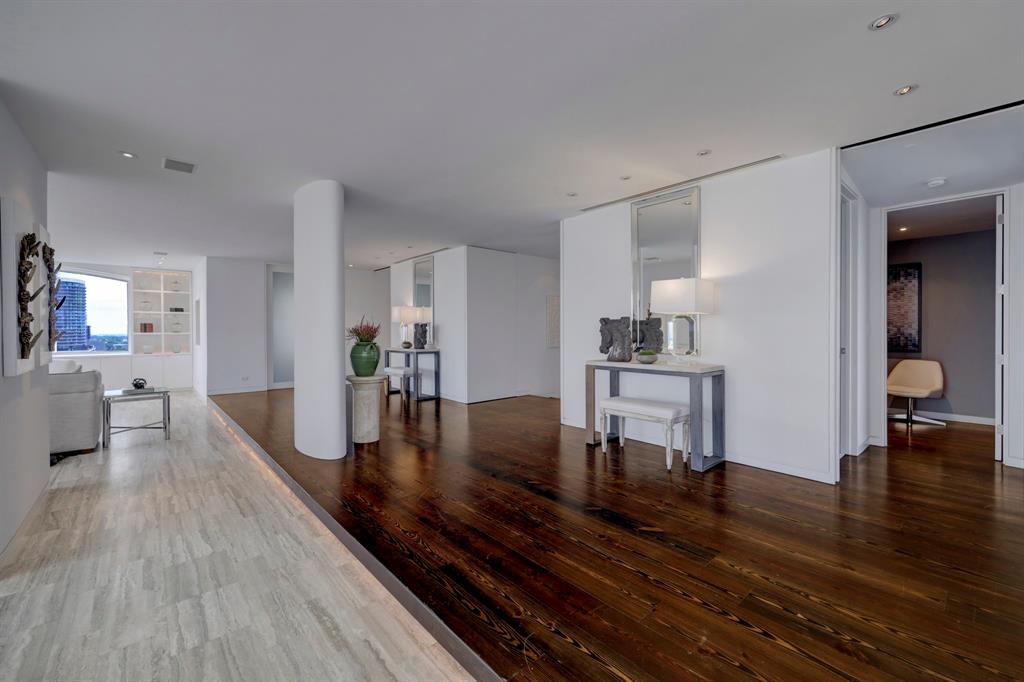 2701 Westheimer Road Unit: PHE