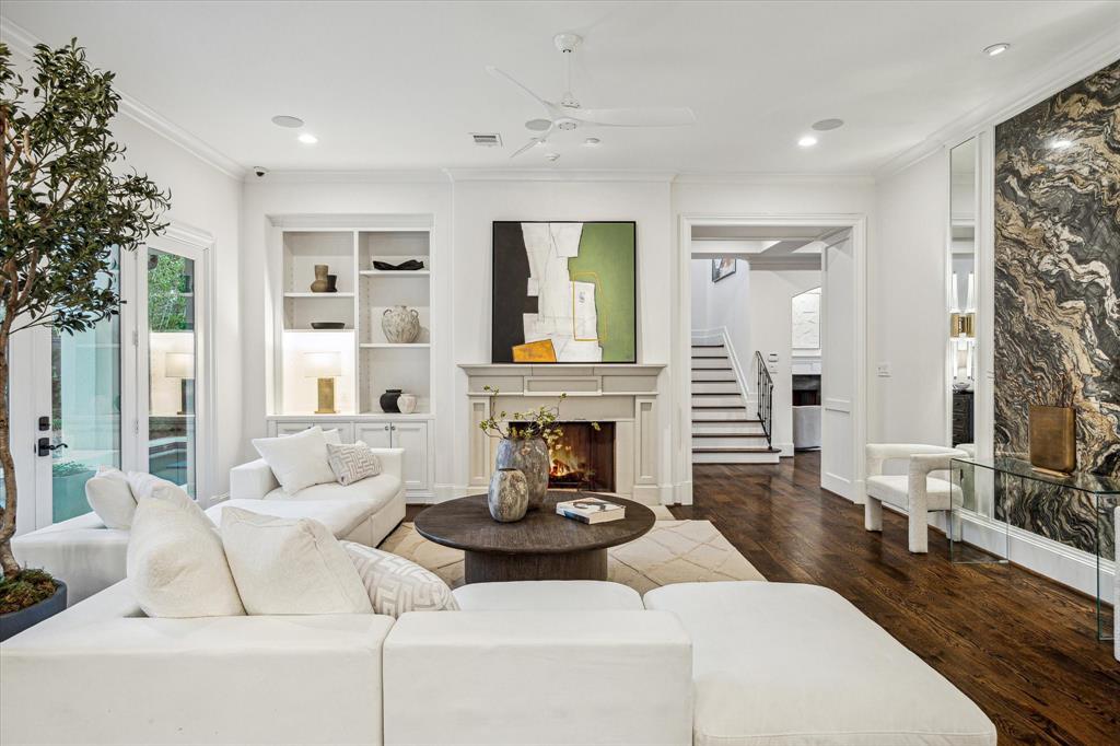 6401 Brompton Road