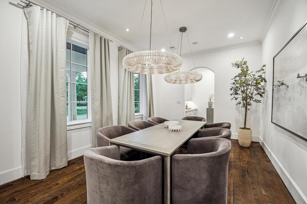 6401 Brompton Road