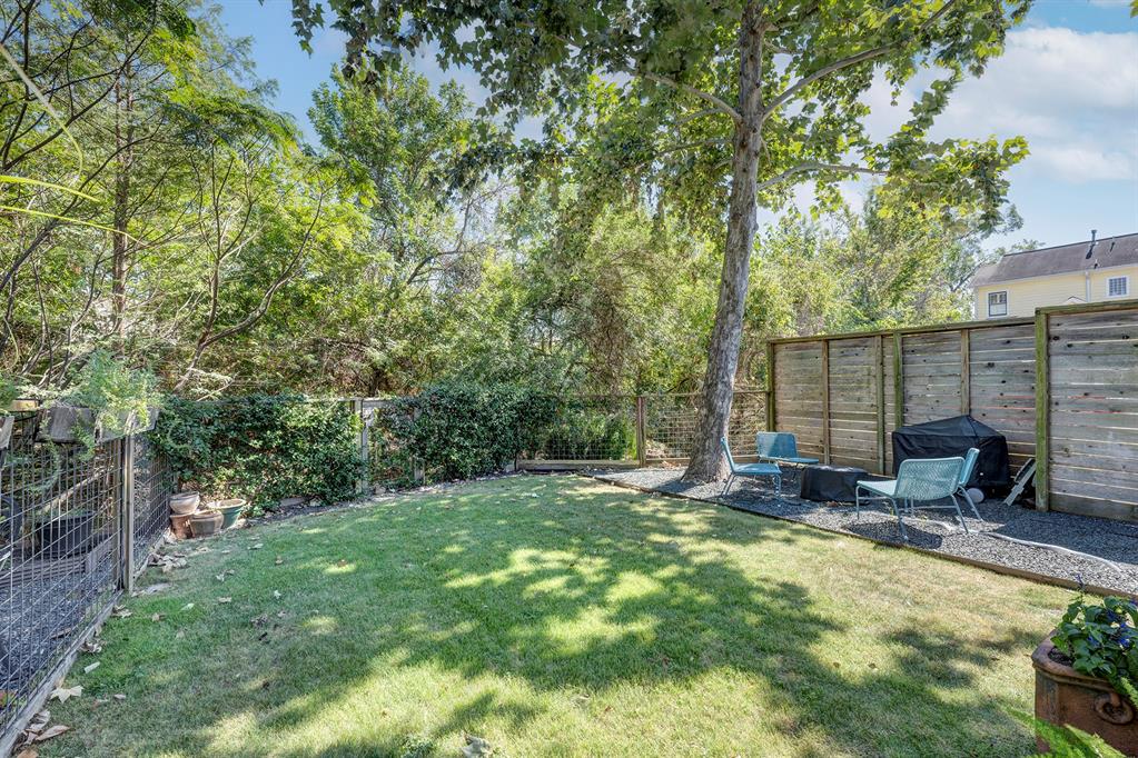 1003 W 16th Street