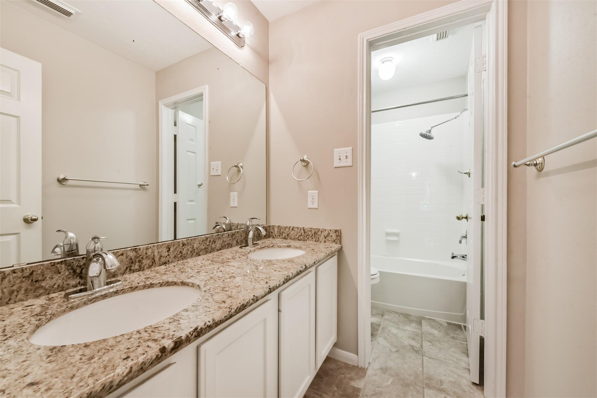 16910 Cottonwood Way