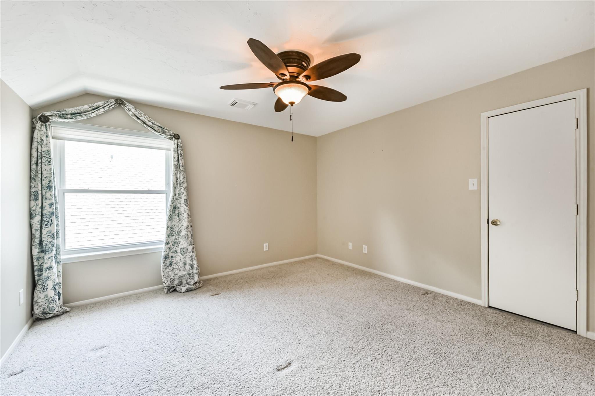 16910 Cottonwood Way