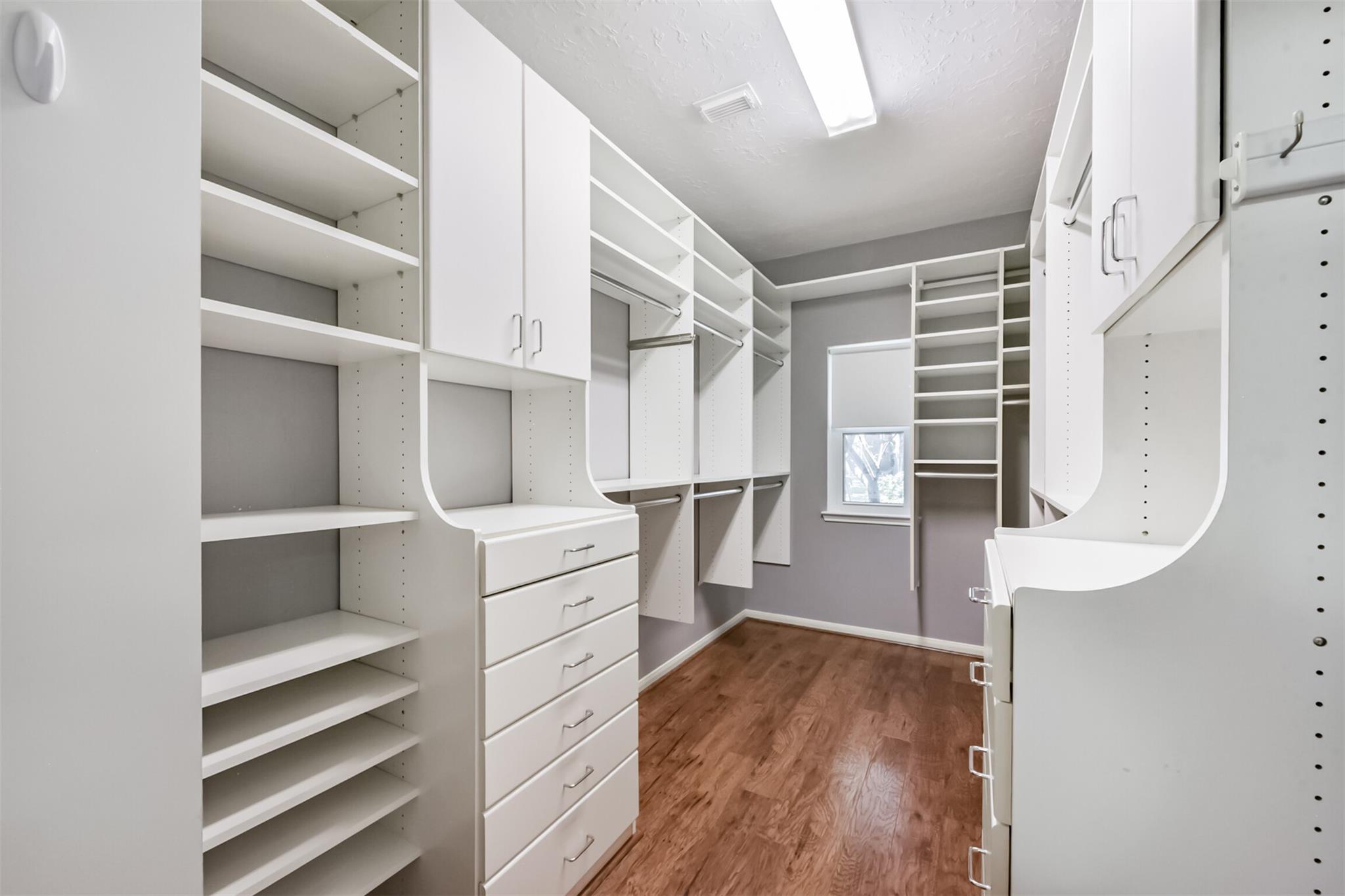 16910 Cottonwood Way