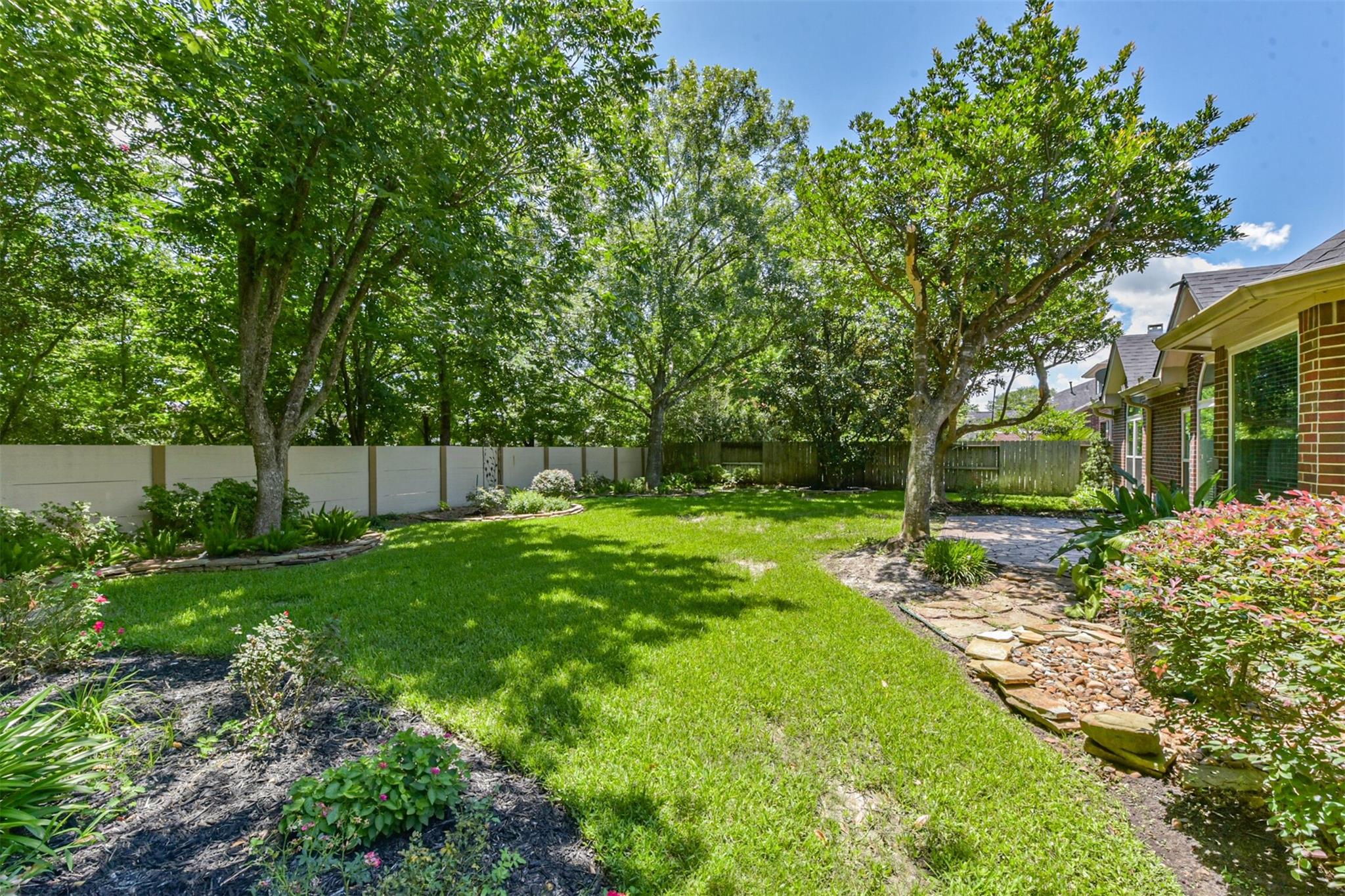 16910 Cottonwood Way