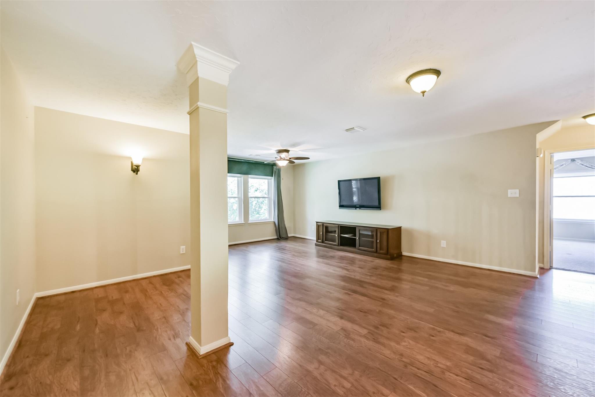 16910 Cottonwood Way