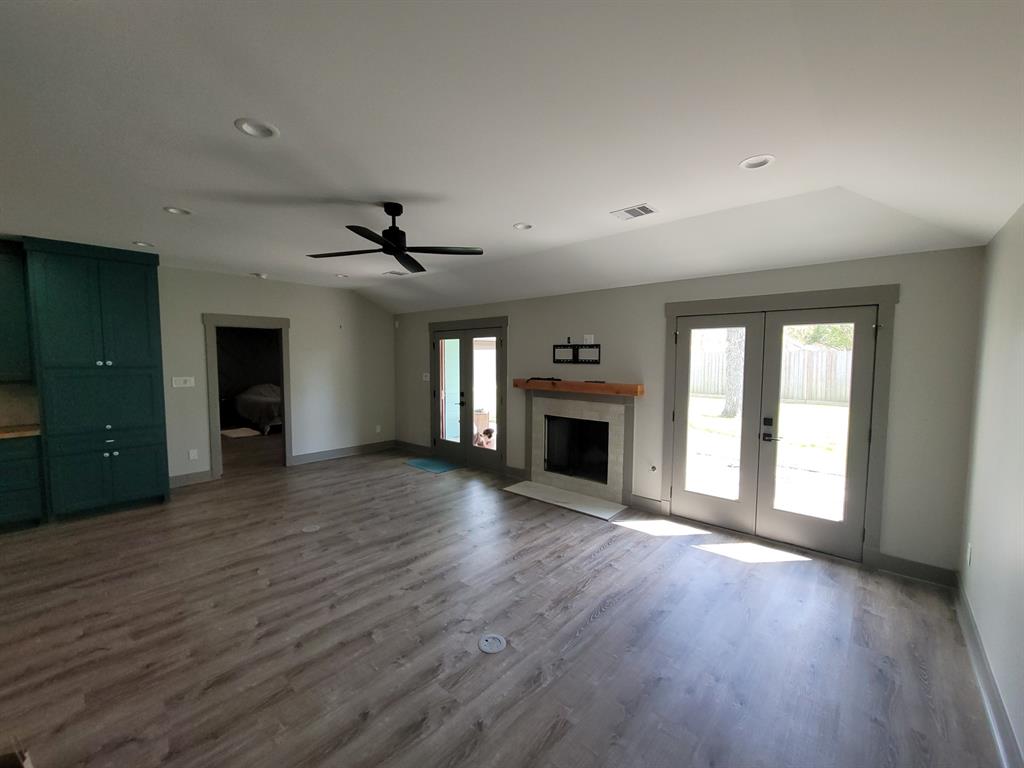 1725 Woodcrest Drive