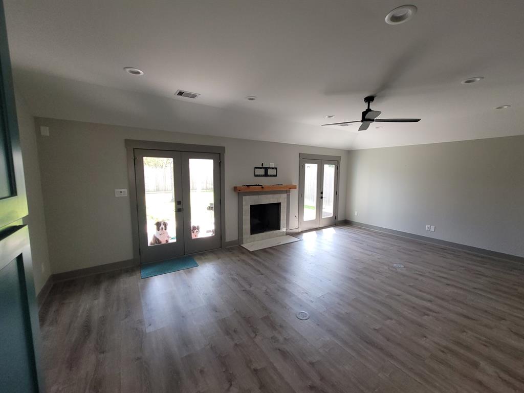1725 Woodcrest Drive