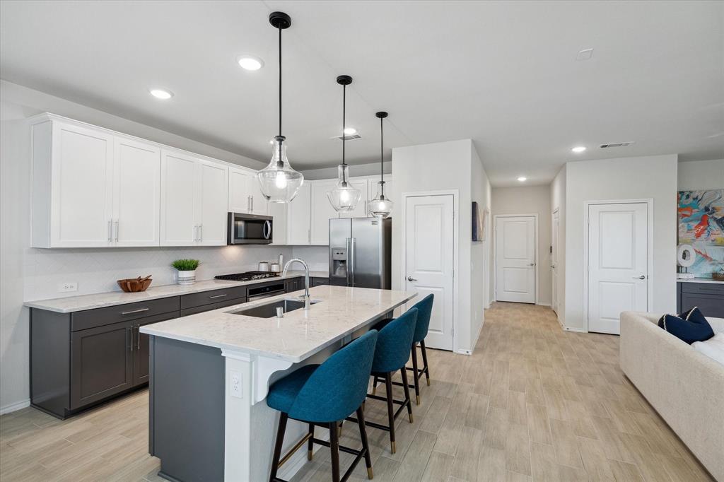 4005 Delta Rose Street