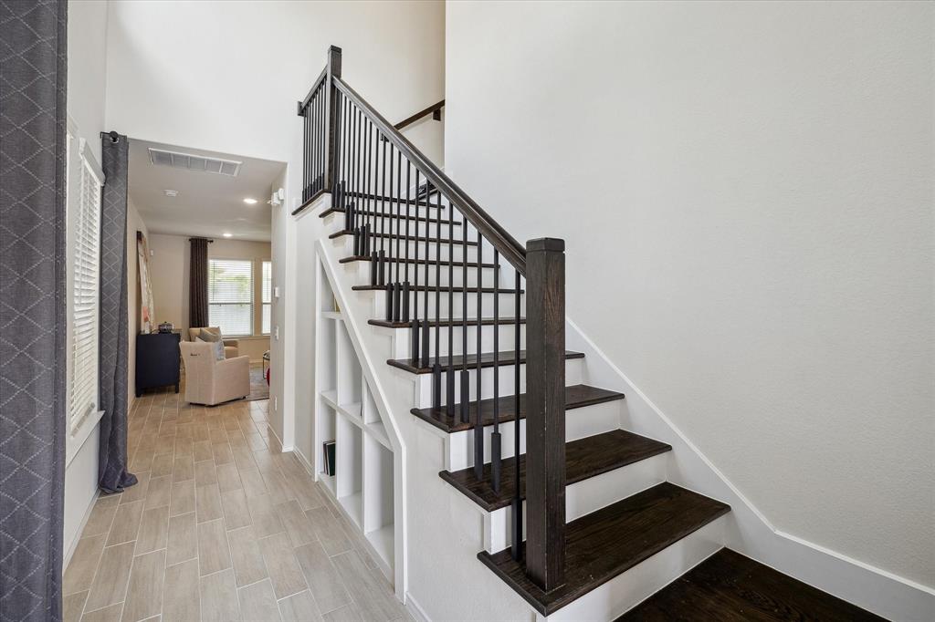 4005 Delta Rose Street