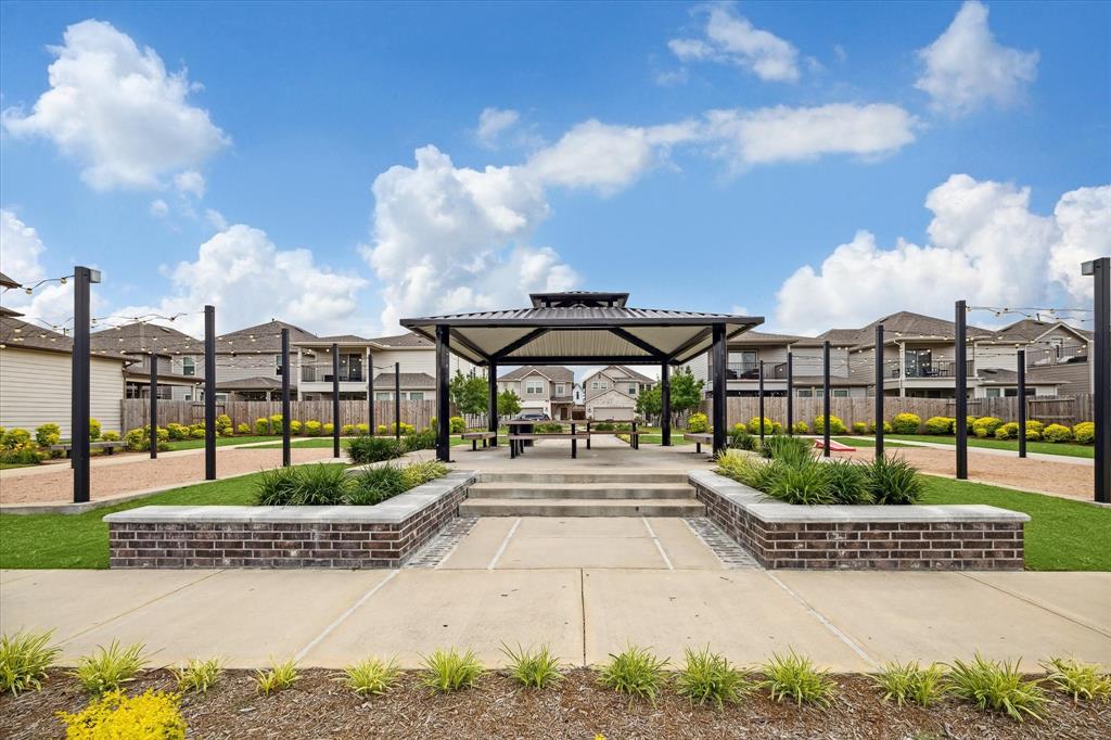 4005 Delta Rose Street