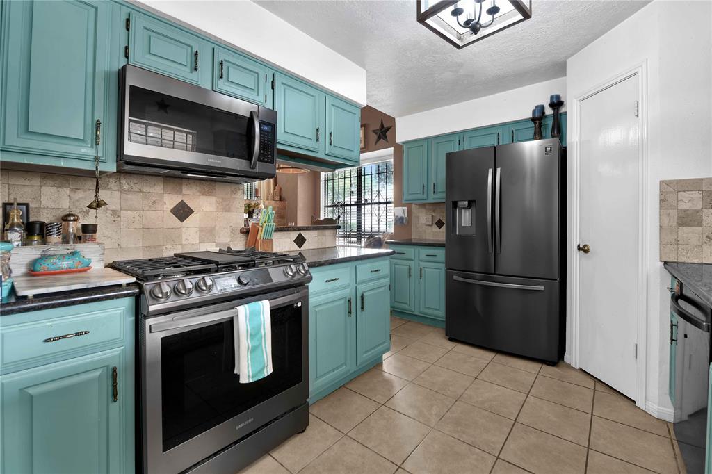 8826 Parkcrest Forest Drive
