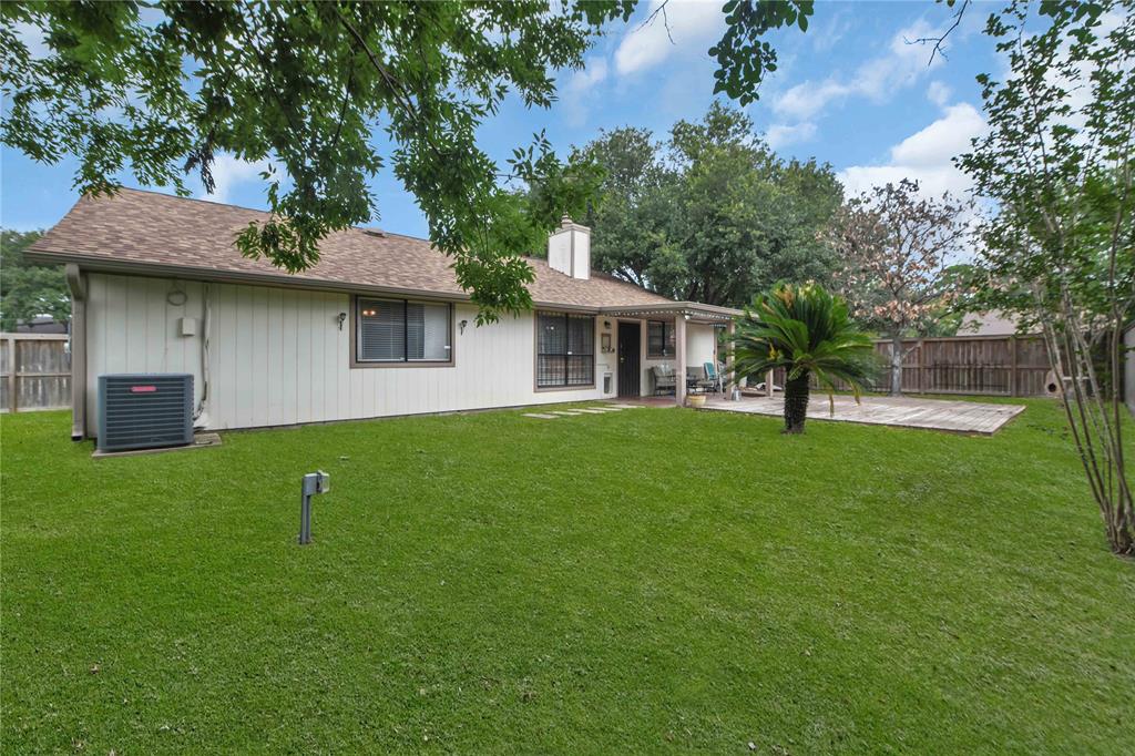 8826 Parkcrest Forest Drive