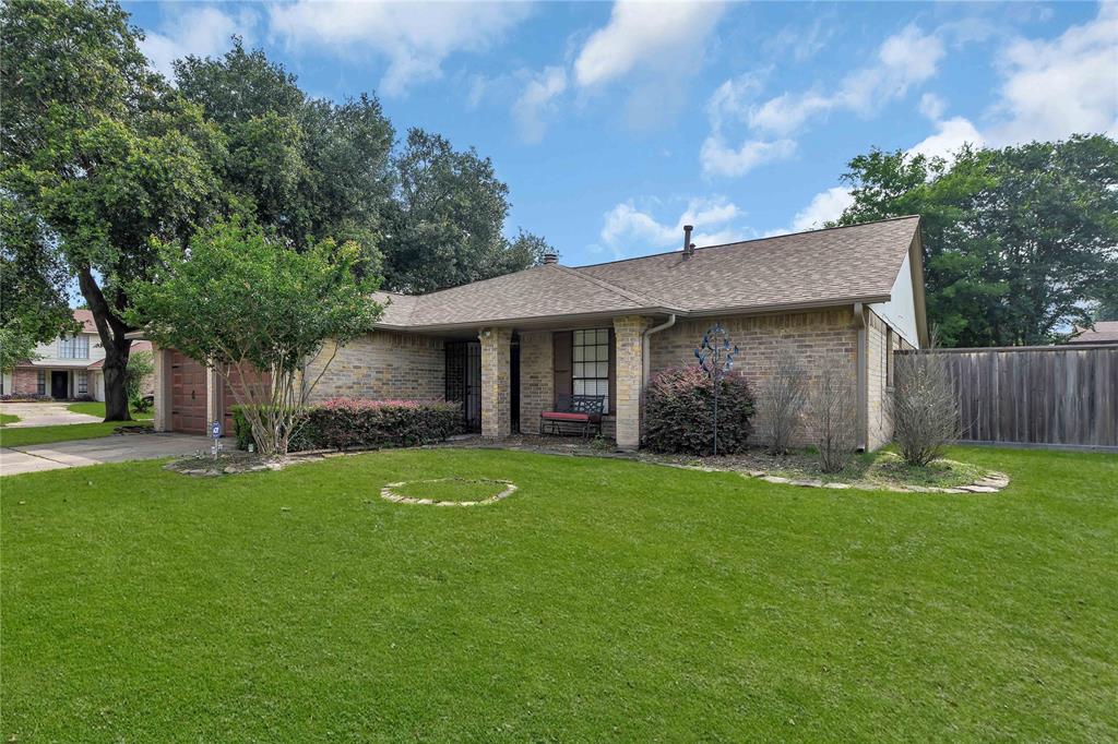 8826 Parkcrest Forest Drive