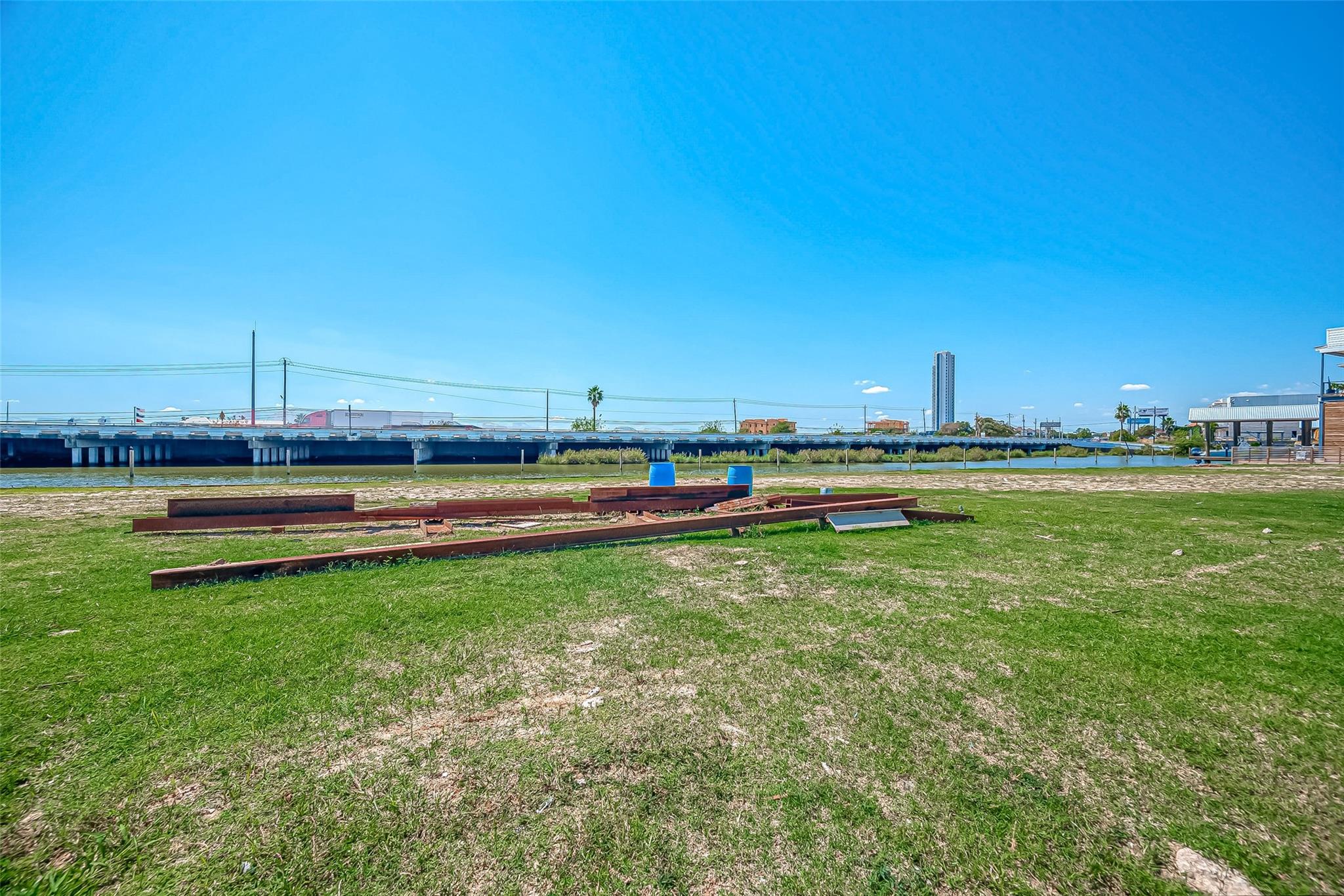 30 Commander Runco Lane