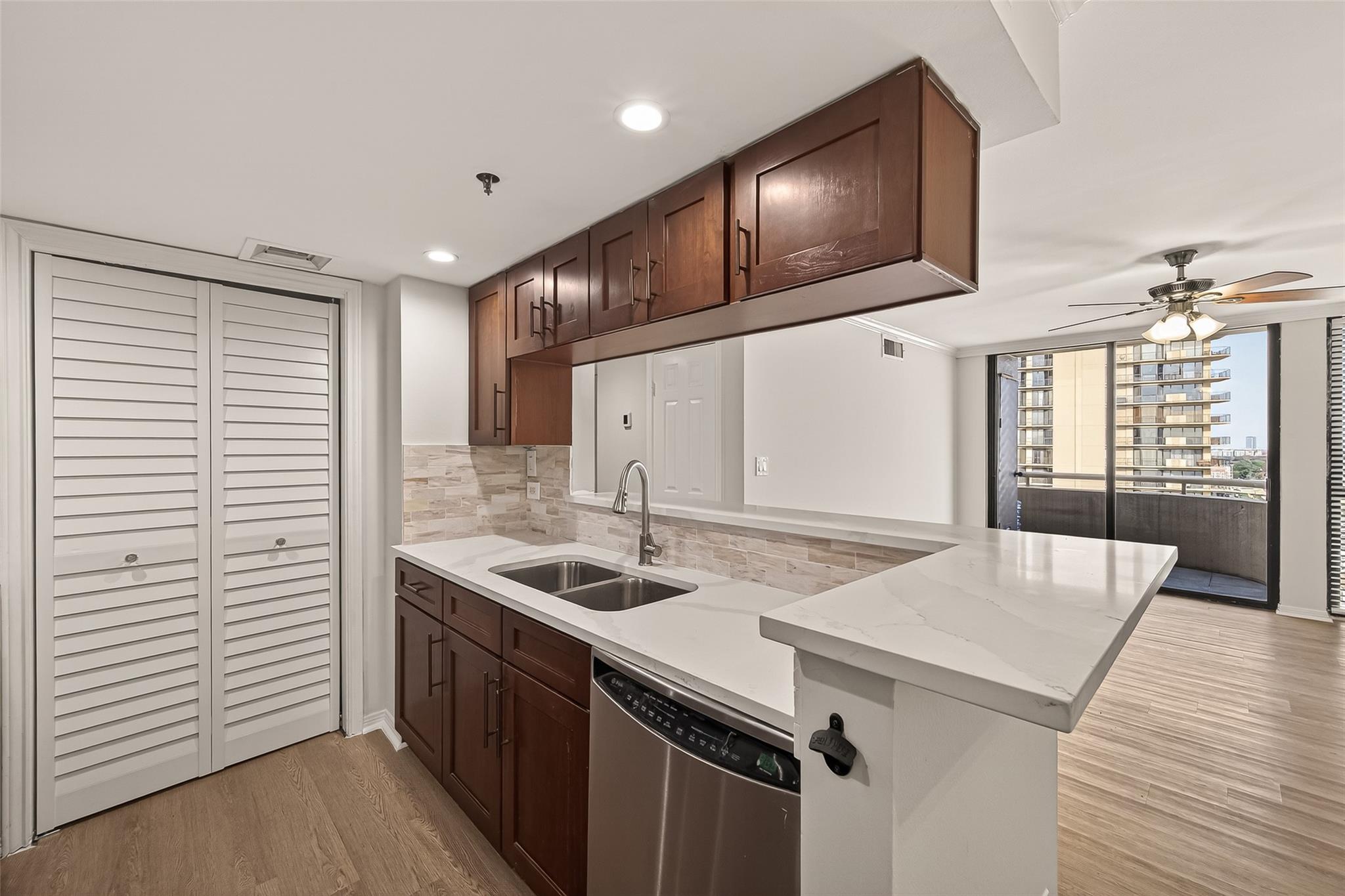 3525 Sage Road # 1705