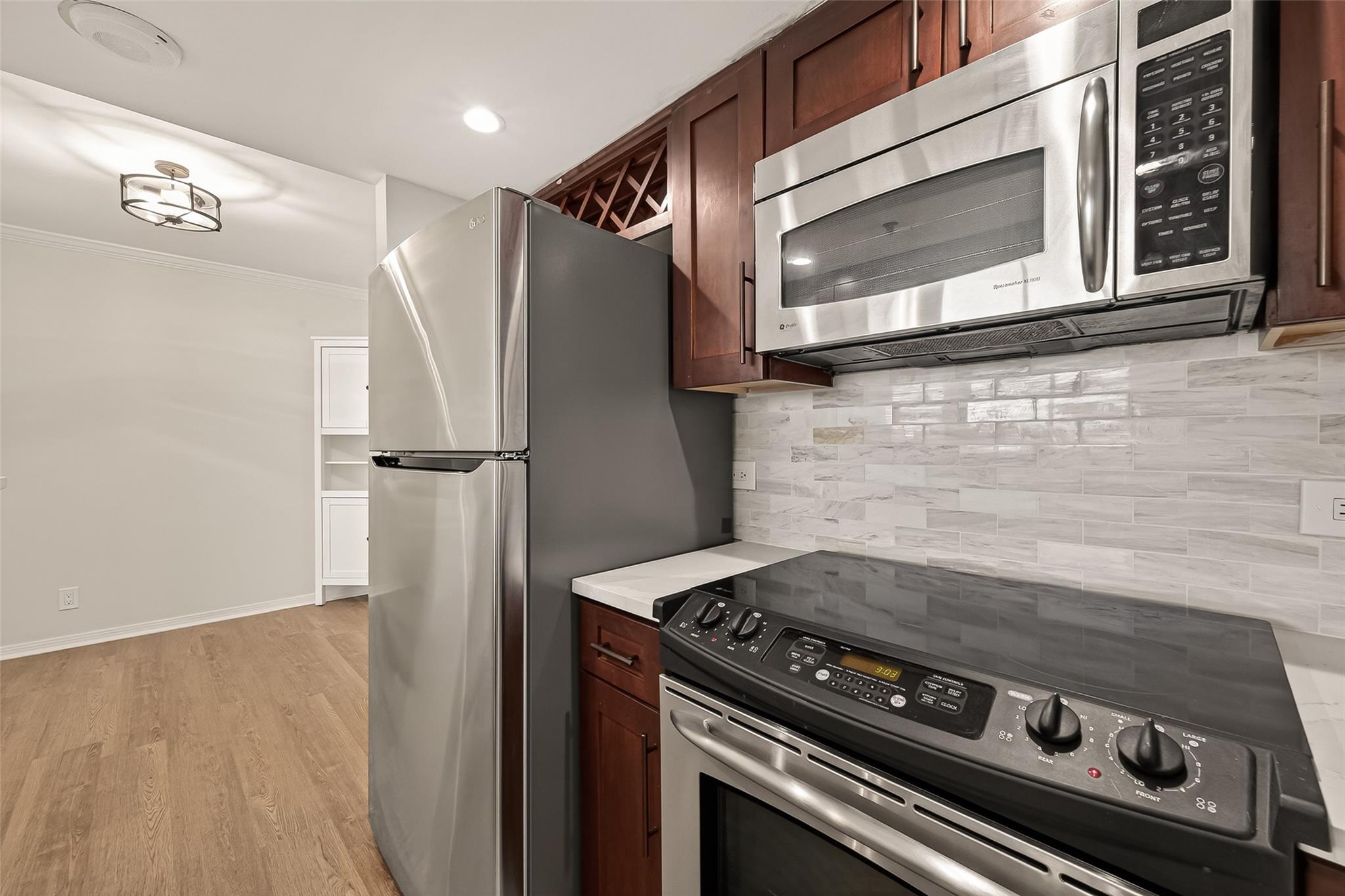 3525 Sage Road # 1705