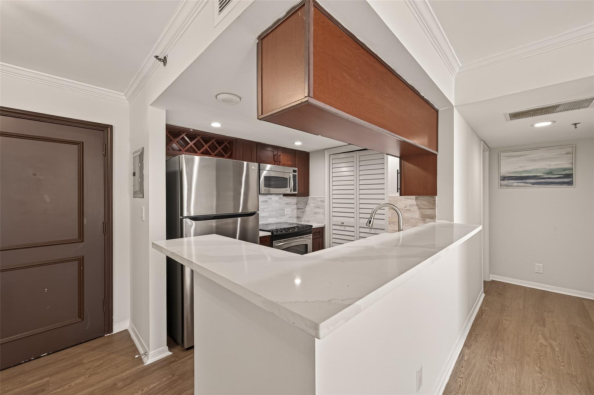 3525 Sage Road # 1705