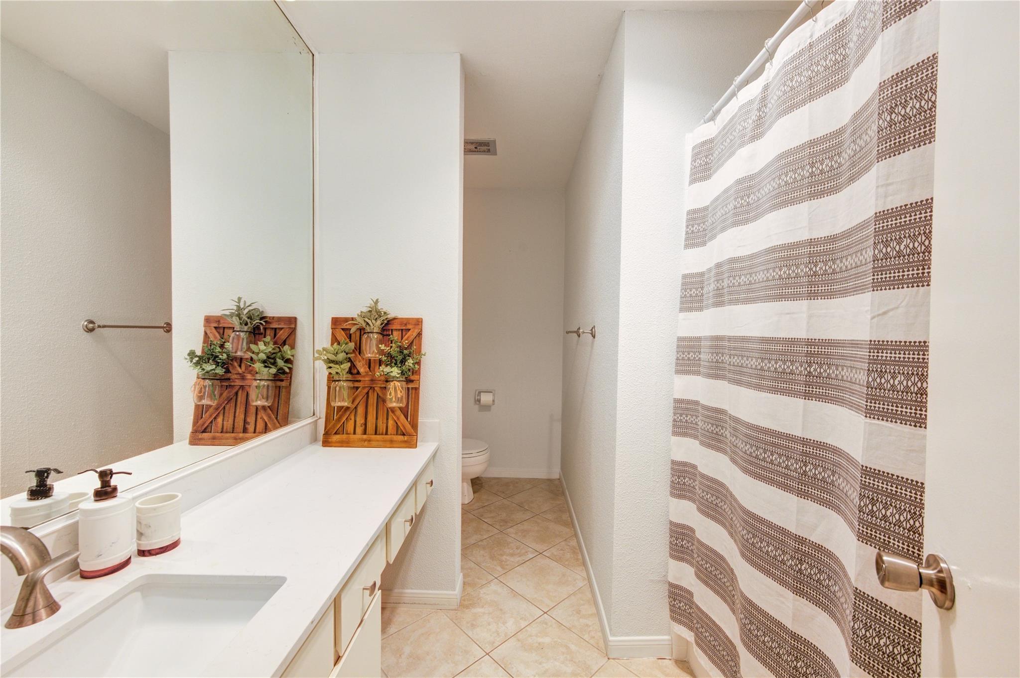 1909 Brun Street # 16