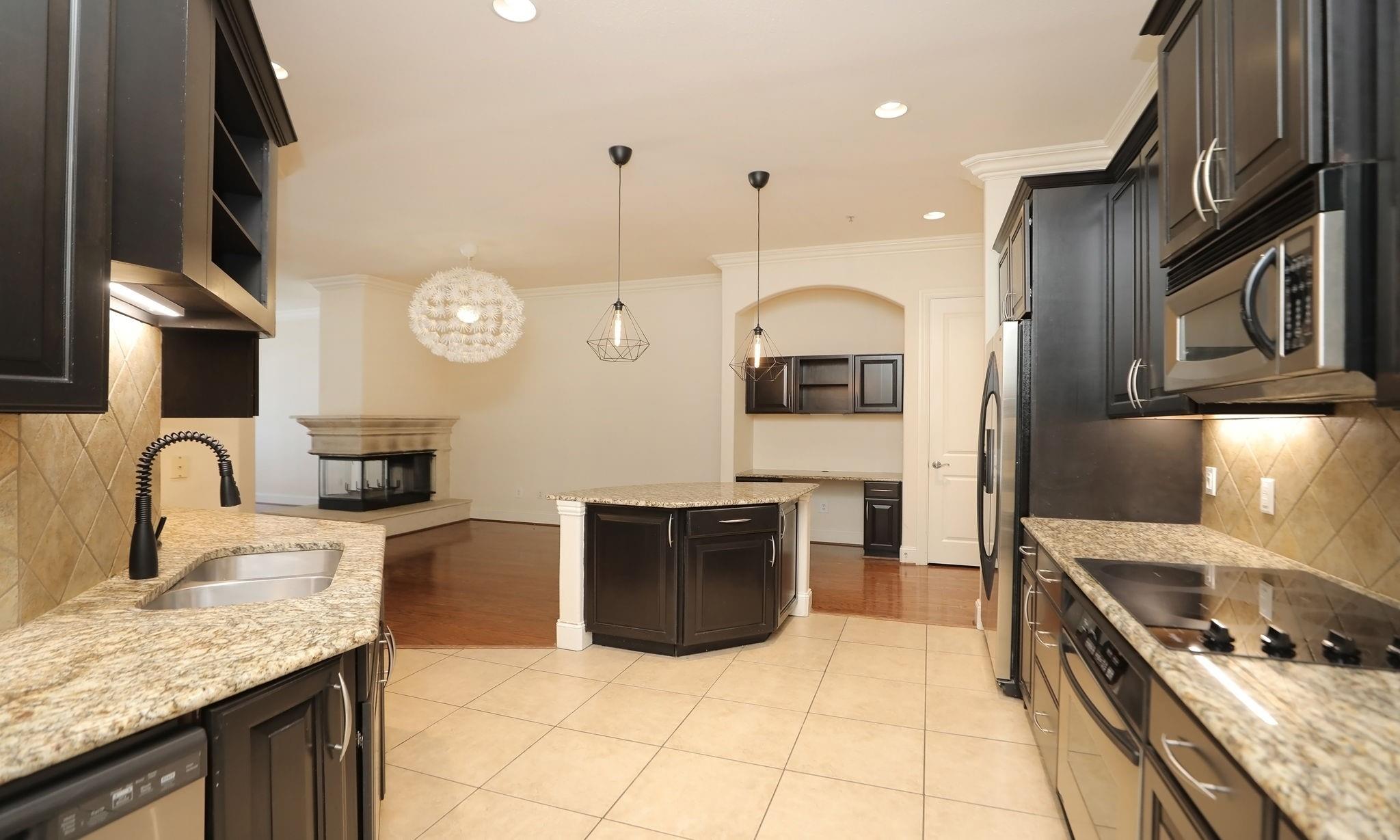 2120 Kipling Street # 402