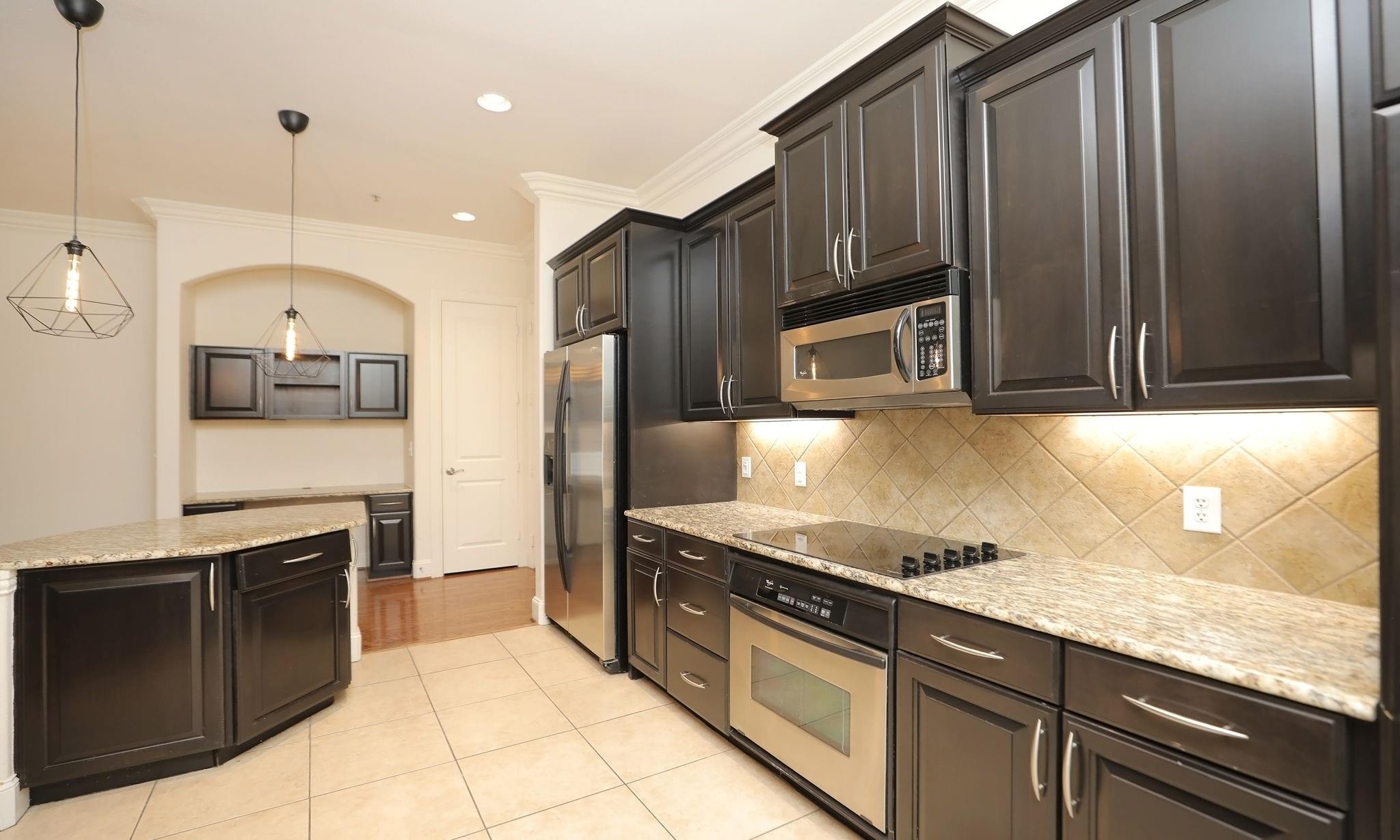 2120 Kipling Street # 402