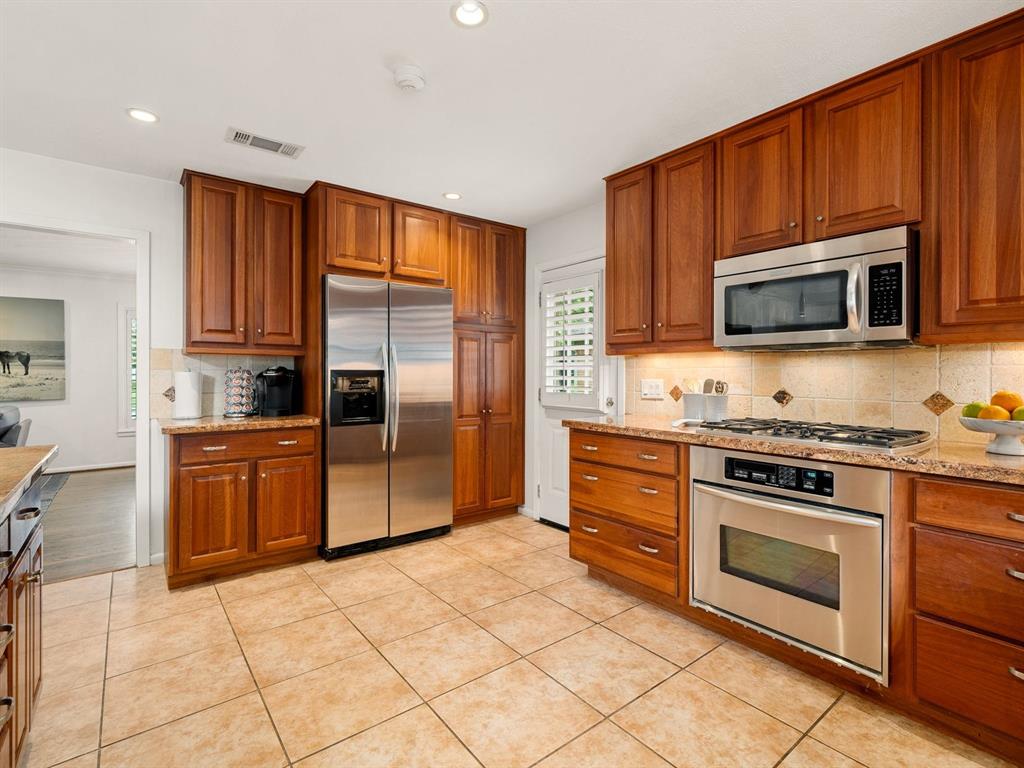 3726 Blue Bonnet Boulevard