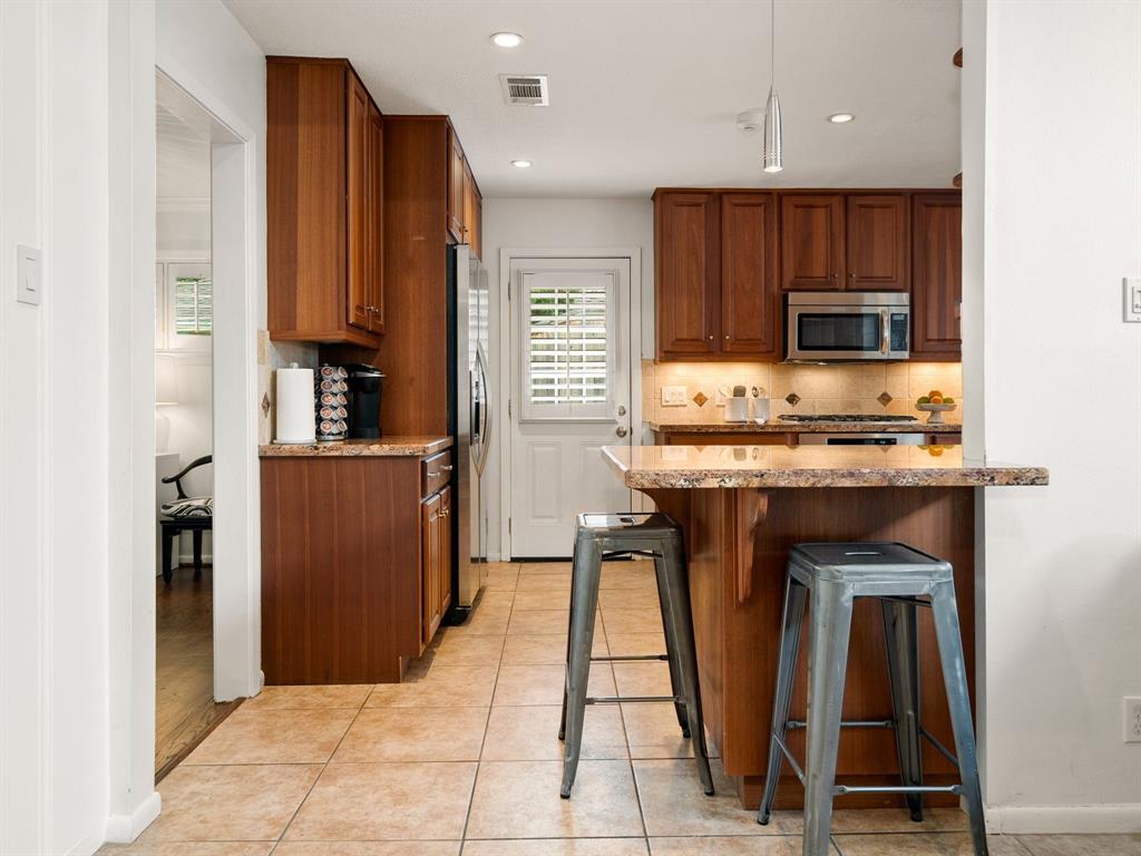 3726 Blue Bonnet Boulevard