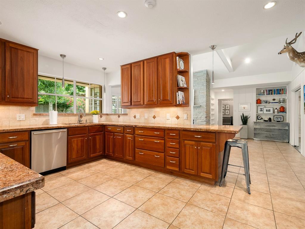 3726 Blue Bonnet Boulevard