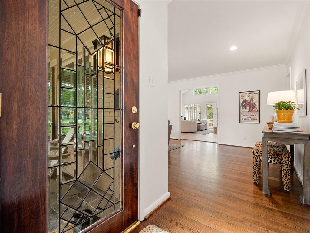 3726 Blue Bonnet Boulevard